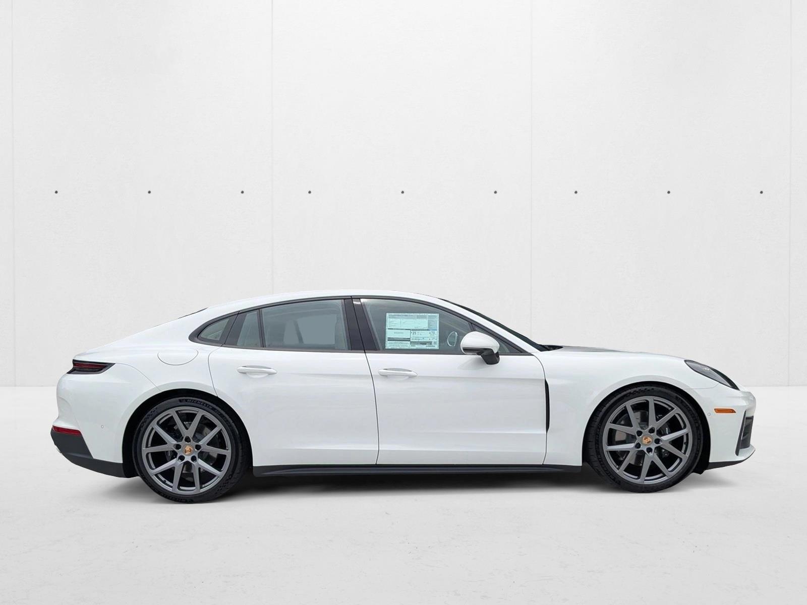 2025 Porsche Panamera