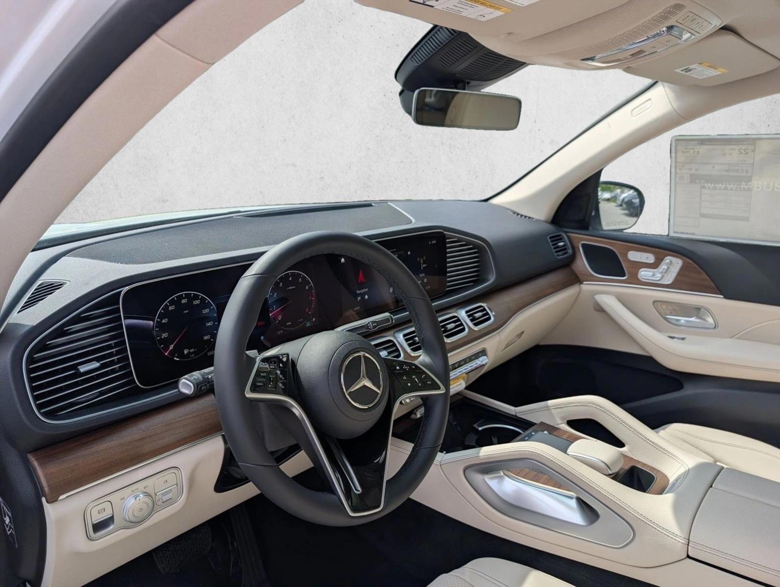 Thumbnail: 2026 Mercedes-Benz GLE - 3