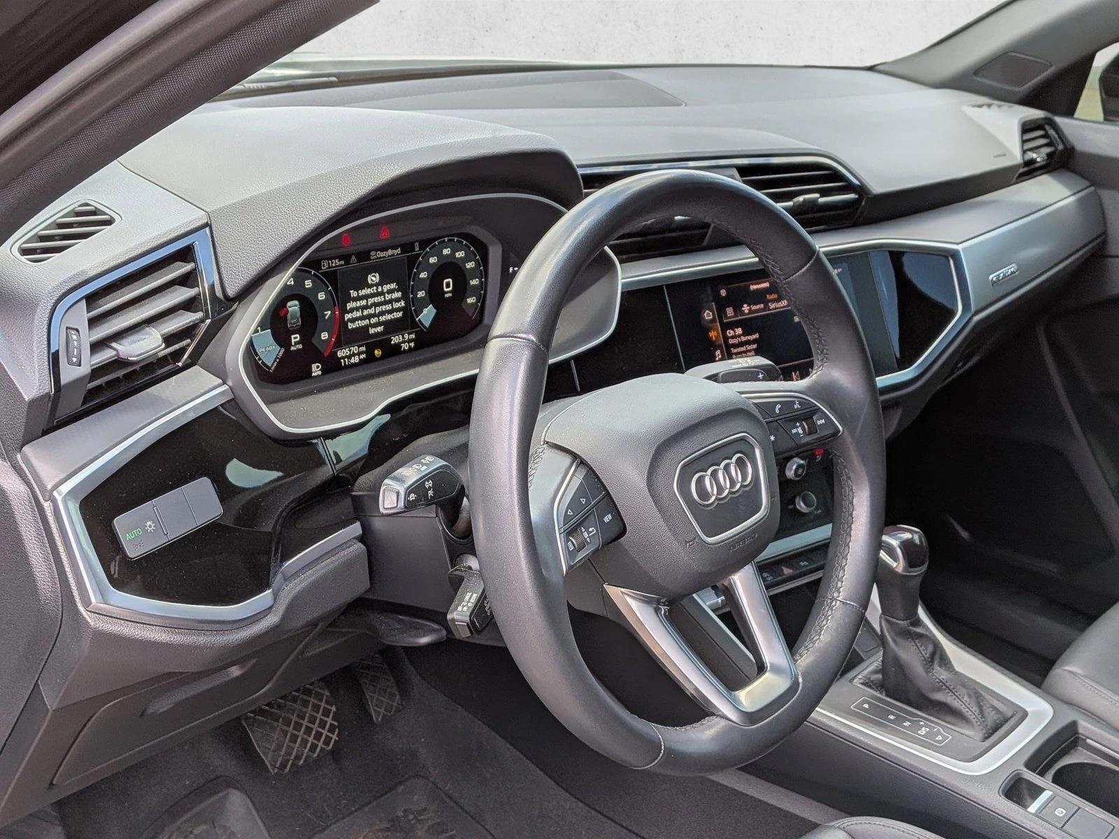 Thumbnail: 2022 Audi Q3 - 3