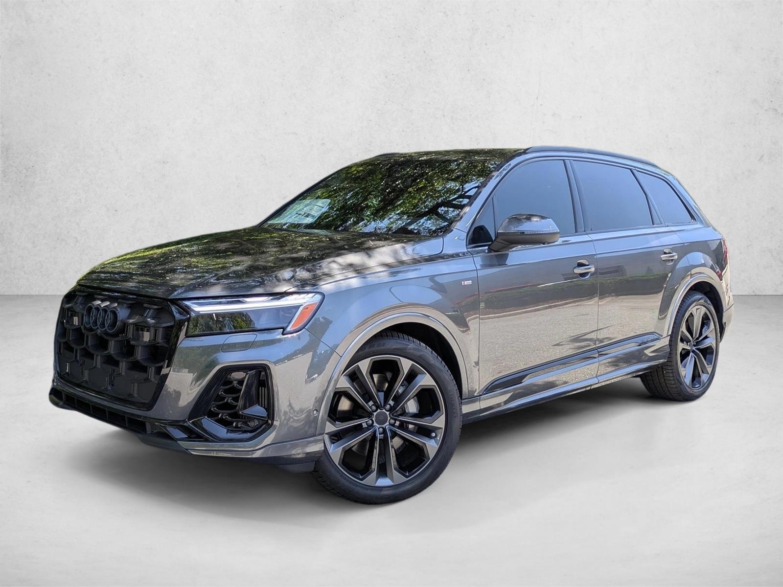 Thumbnail: 2026 Audi Q7 - 1