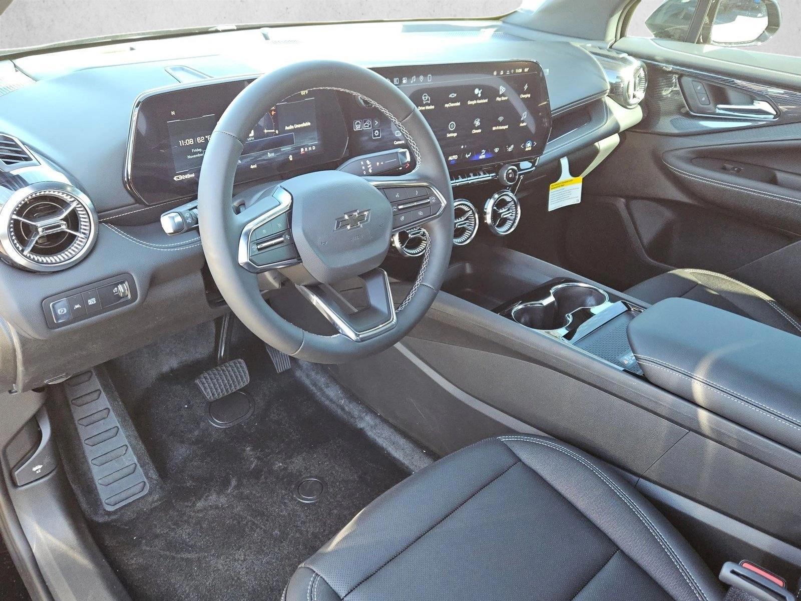 Thumbnail: 2026 Chevrolet Blazer EV - 3