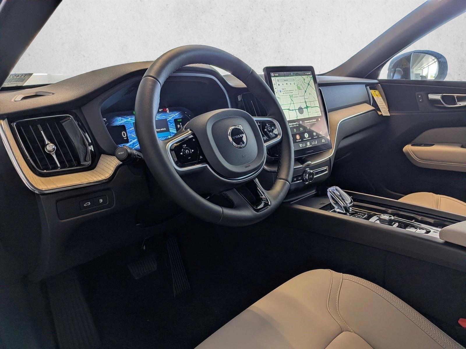 Thumbnail: 2026 Volvo XC60 - 3