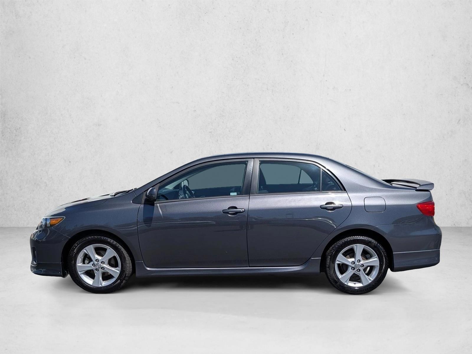 Thumbnail: 2013 Toyota Corolla - 2