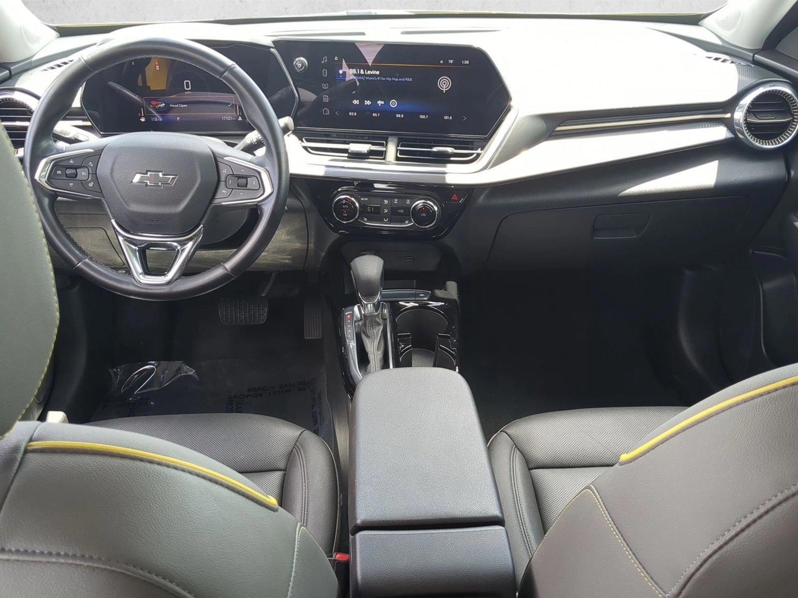 Thumbnail: 2025 Chevrolet Trax - 4