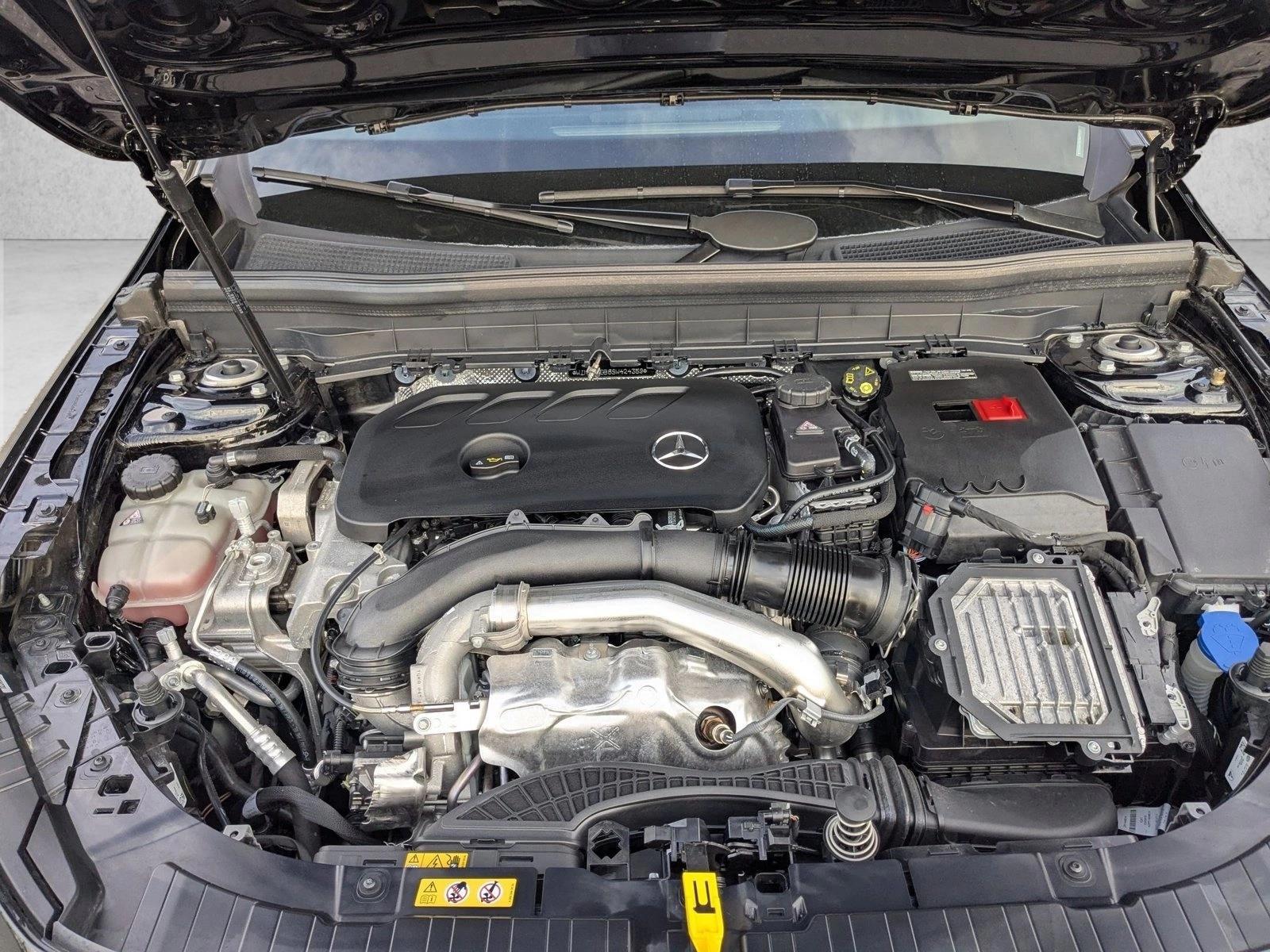 2025 Mercedes-Benz GLB Base - Photo 25