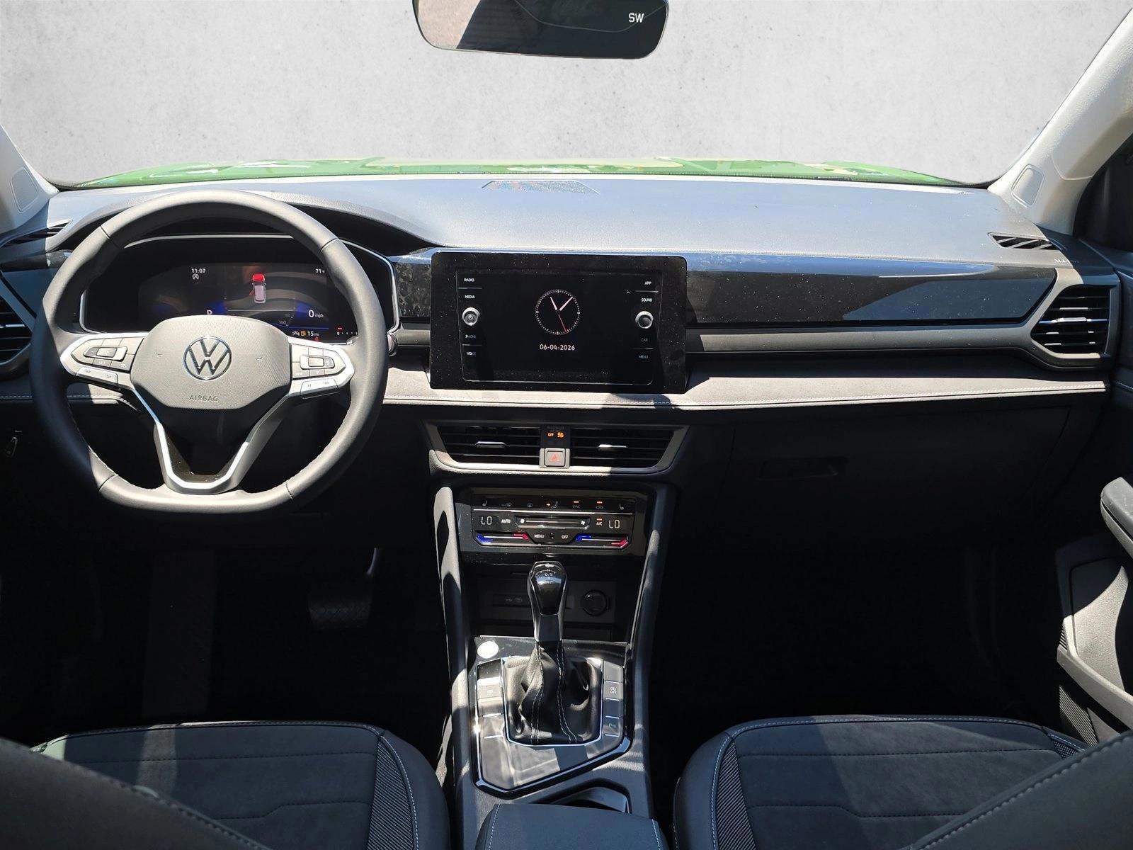 Thumbnail: 2026 Volkswagen Taos - 3