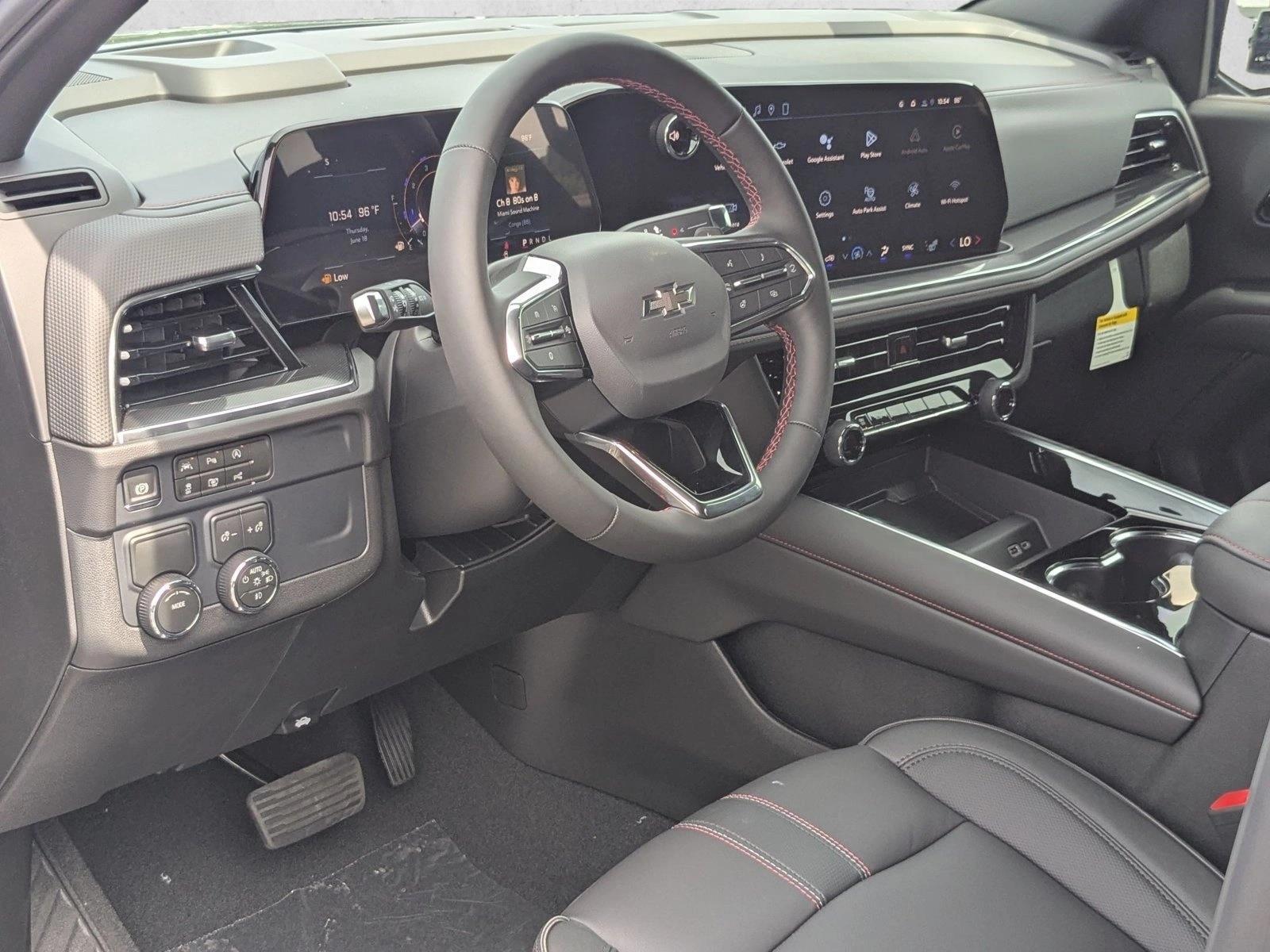 Thumbnail: 2026 Chevrolet Suburban - 3