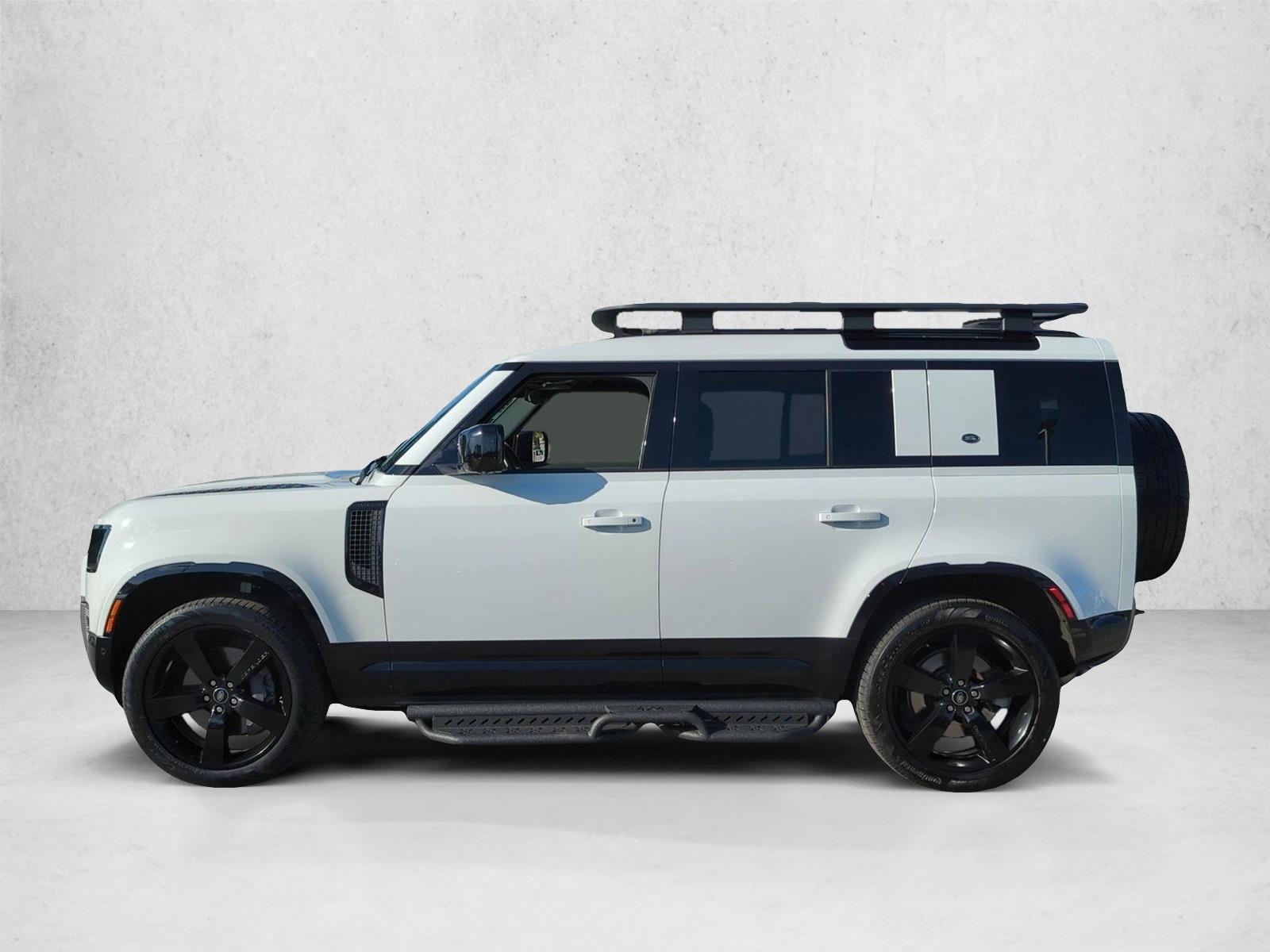 Thumbnail: 2022 Land Rover Defender - 2