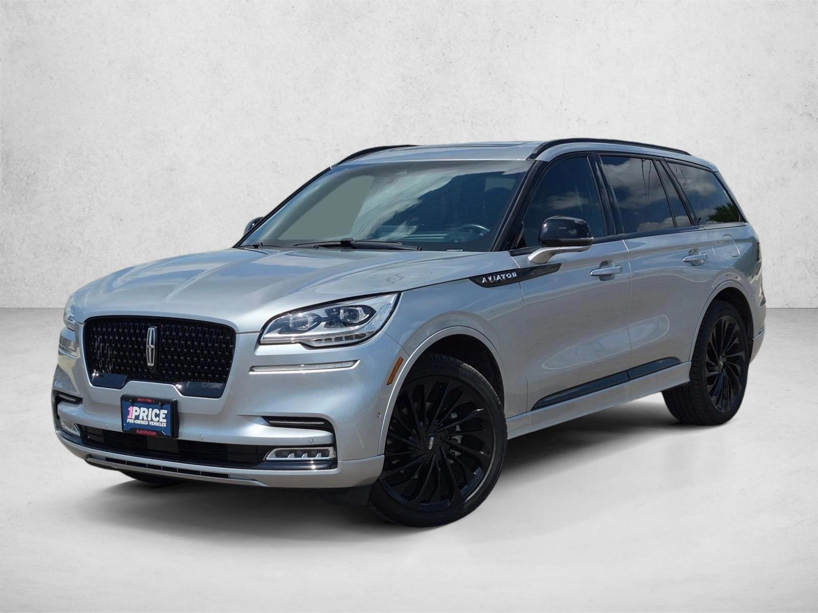 Thumbnail: 2023 Lincoln Aviator - 1