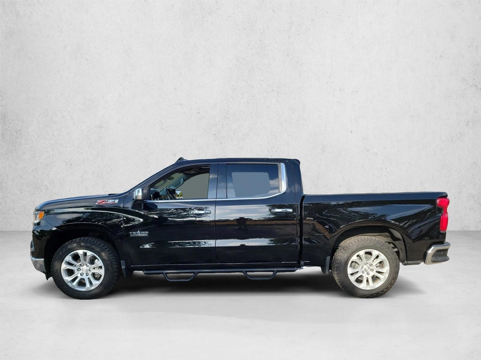 Thumbnail: 2022 Chevrolet Silverado 1500 - 2