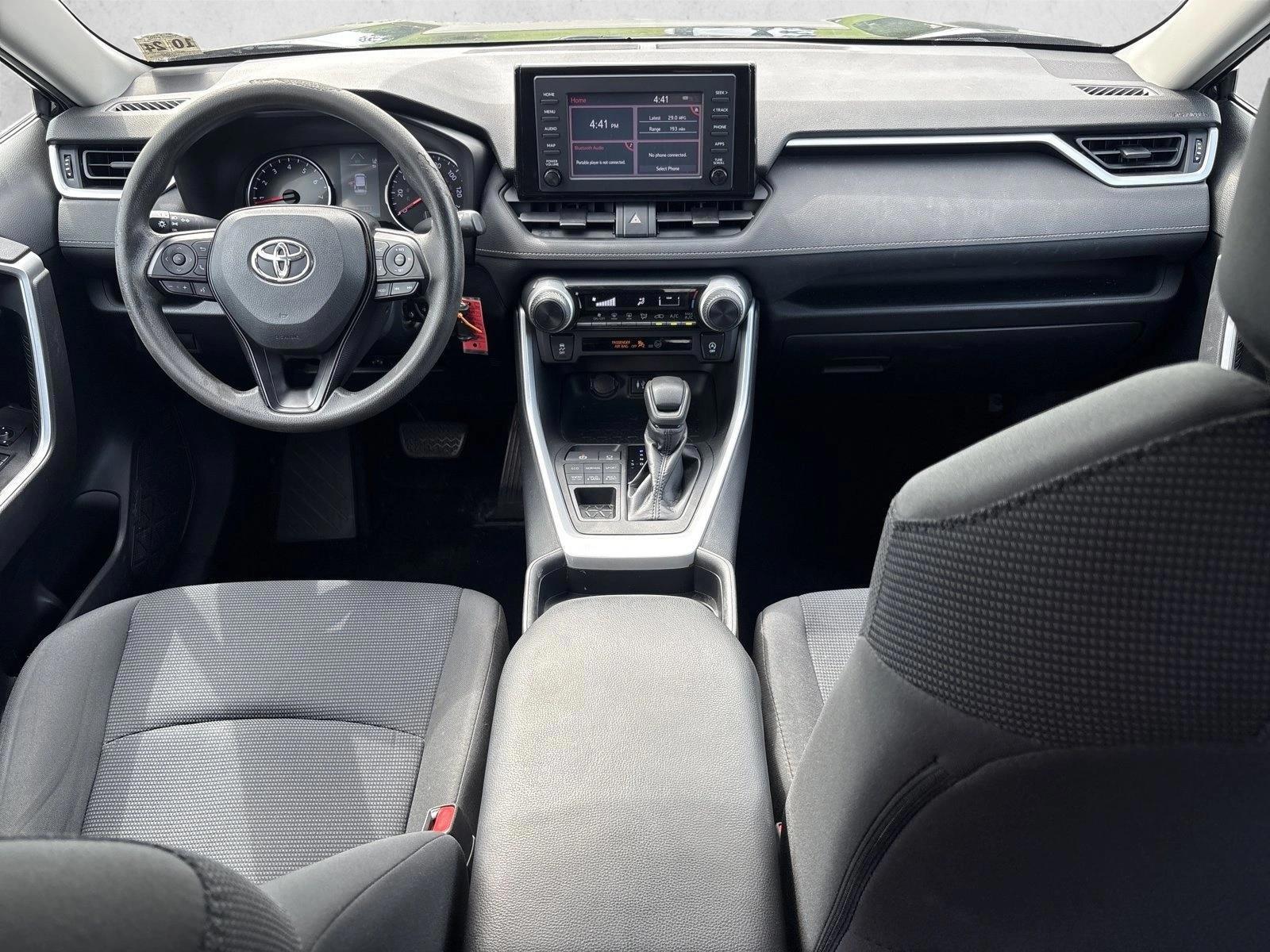 Thumbnail: 2019 Toyota RAV4 - 3