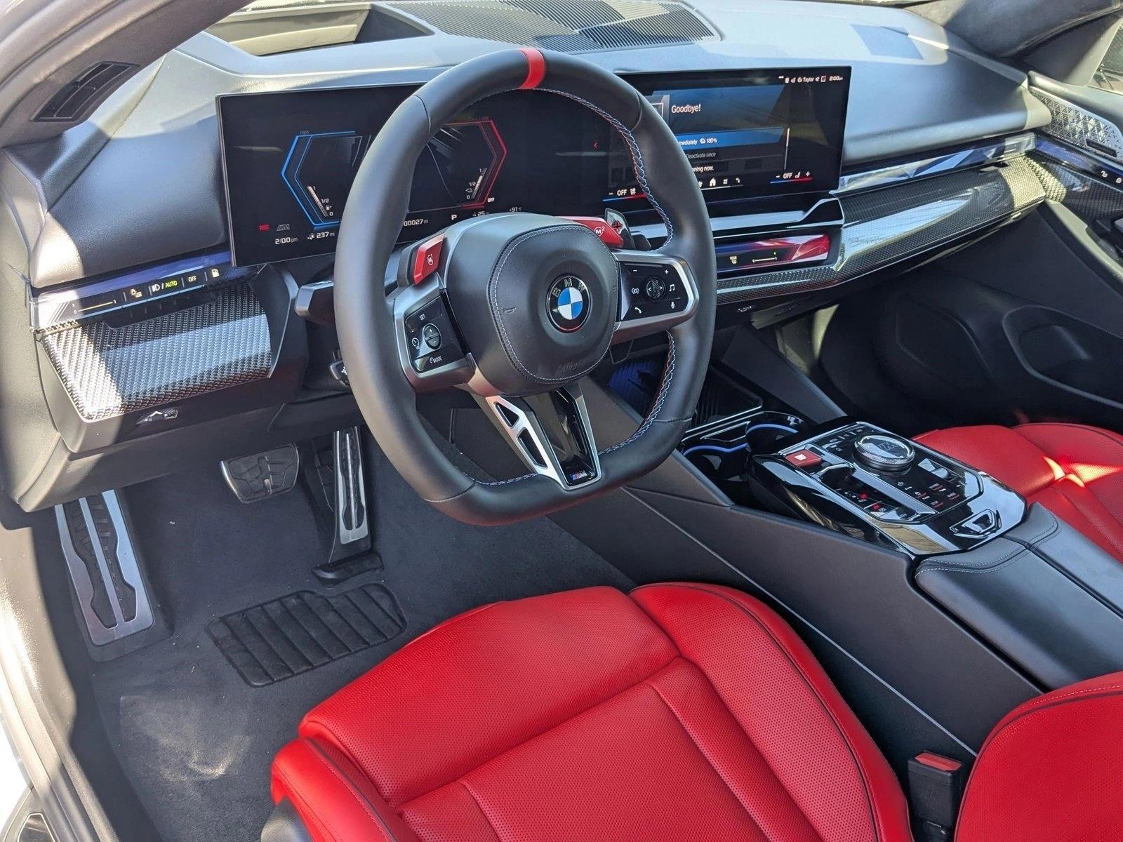 Thumbnail: 2026 BMW M5 - 3