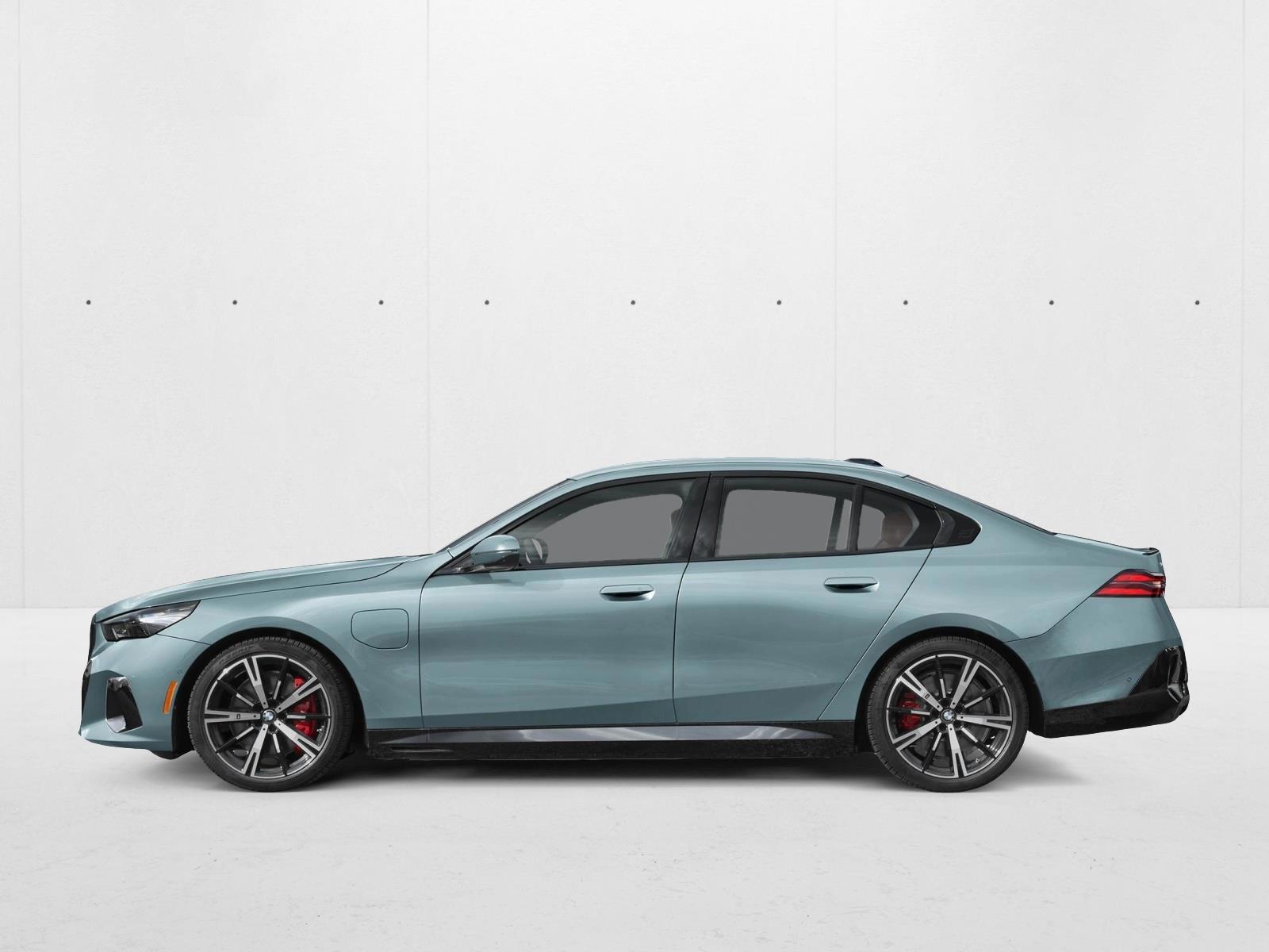 Thumbnail: 2027 BMW 5 Series - 2
