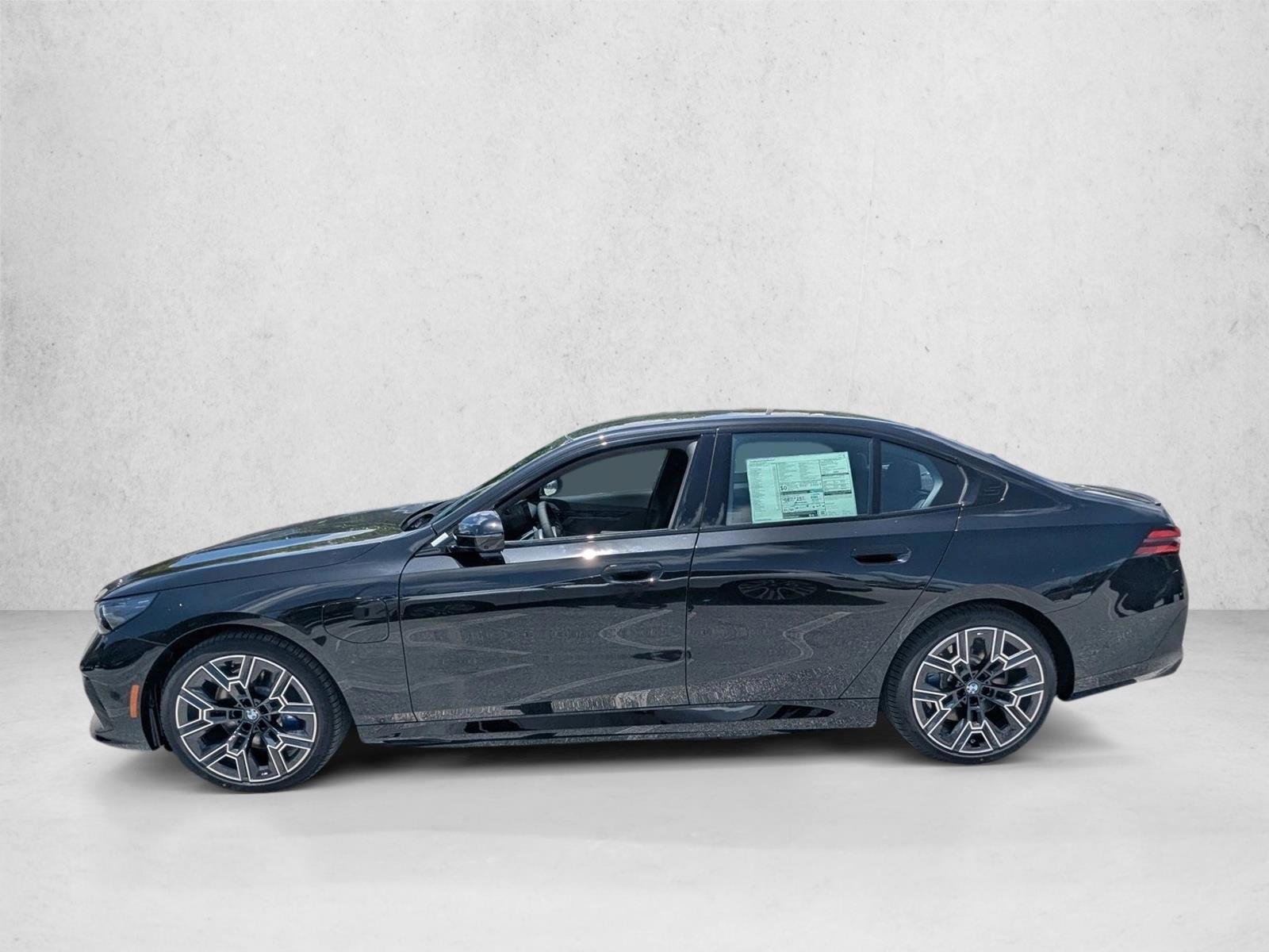 Thumbnail: 2027 BMW 5 Series - 2