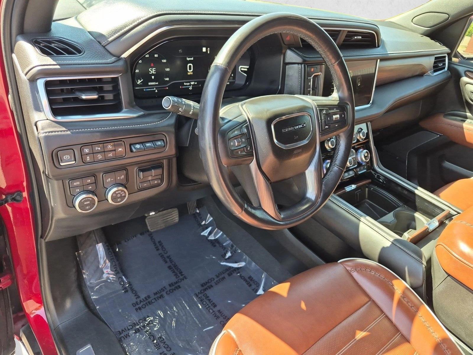 Thumbnail: 2023 GMC Yukon - 3