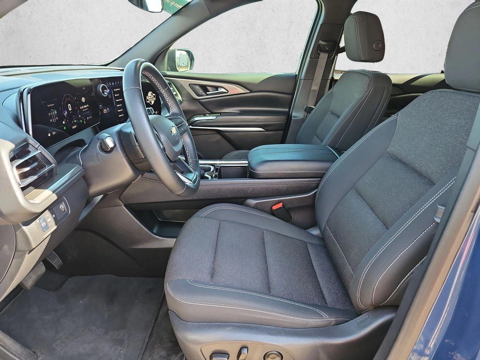 2025 Chevrolet Traverse LT - Photo 21