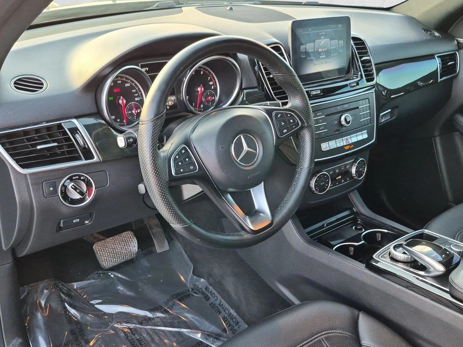 Thumbnail: 2018 Mercedes-Benz GLE - 3