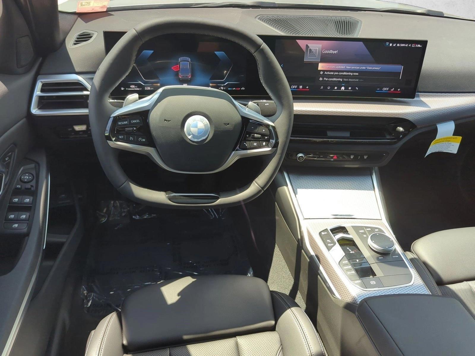Thumbnail: 2025 BMW 3 Series - 4