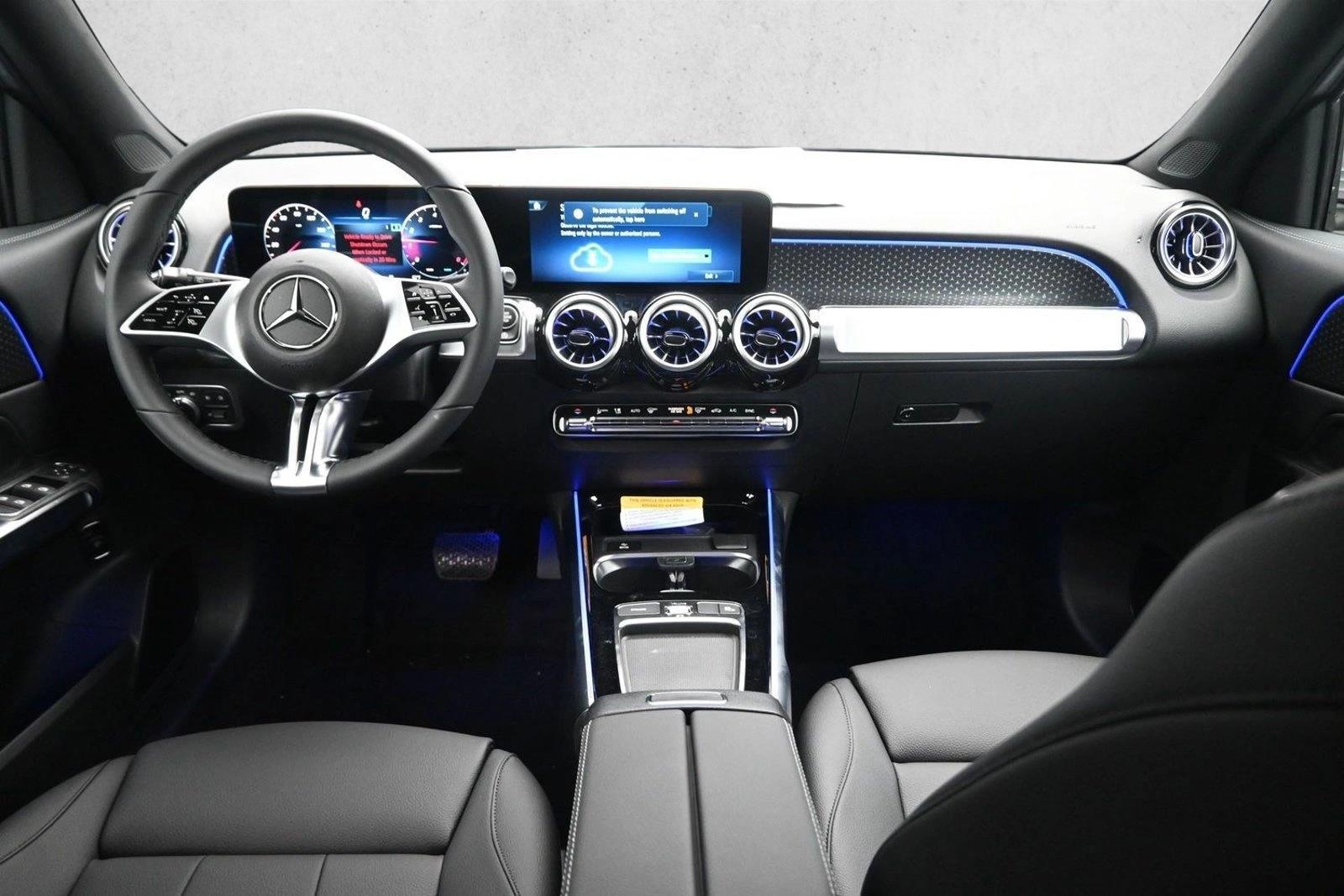 Thumbnail: 2026 Mercedes-Benz GLB - 3