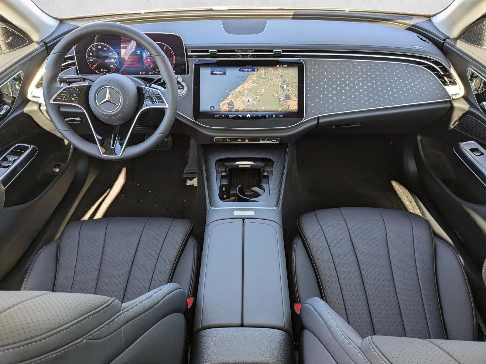 Thumbnail: 2025 Mercedes-Benz E-Class - 3