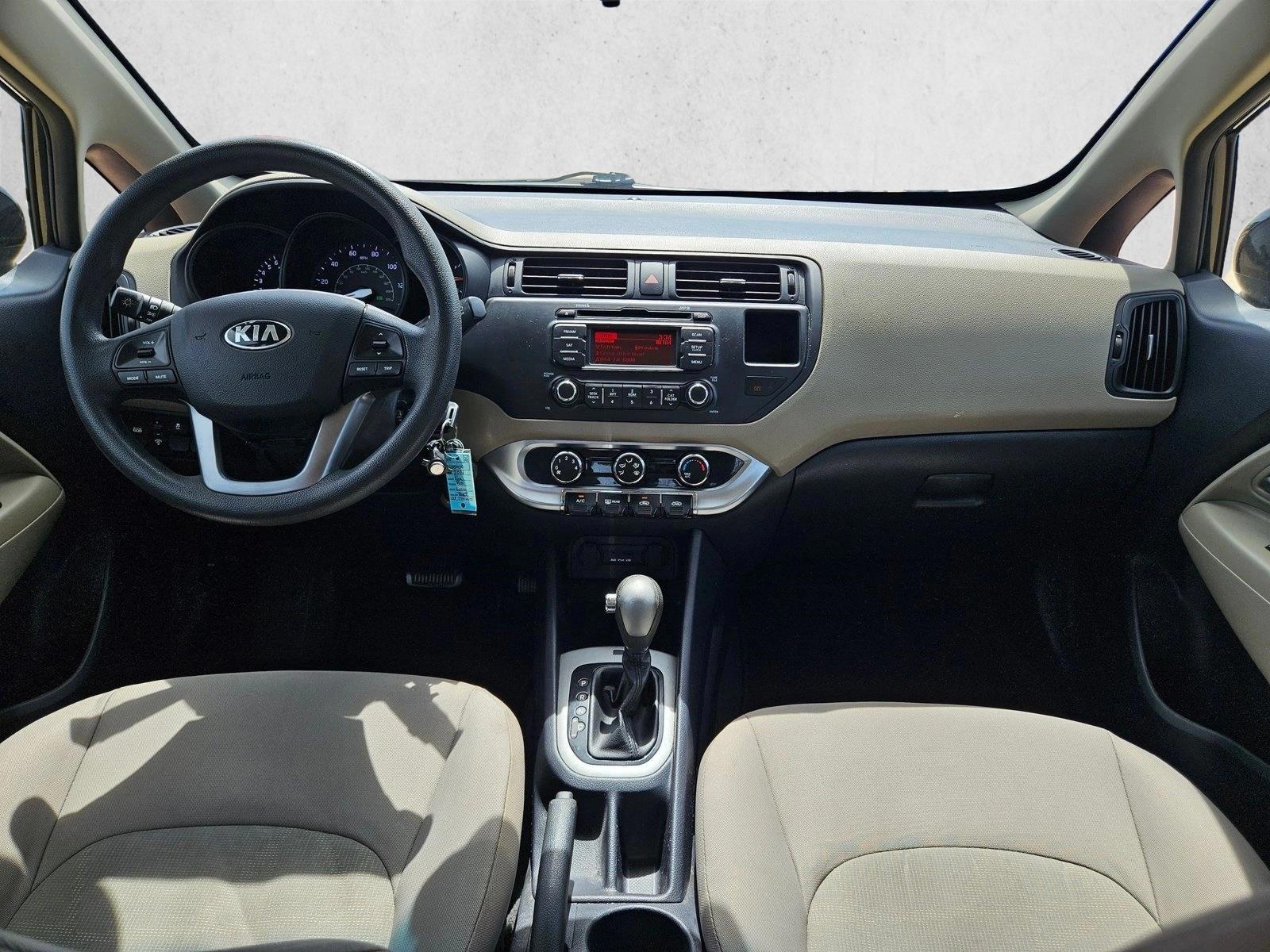 Thumbnail: 2014 Kia Rio - 3
