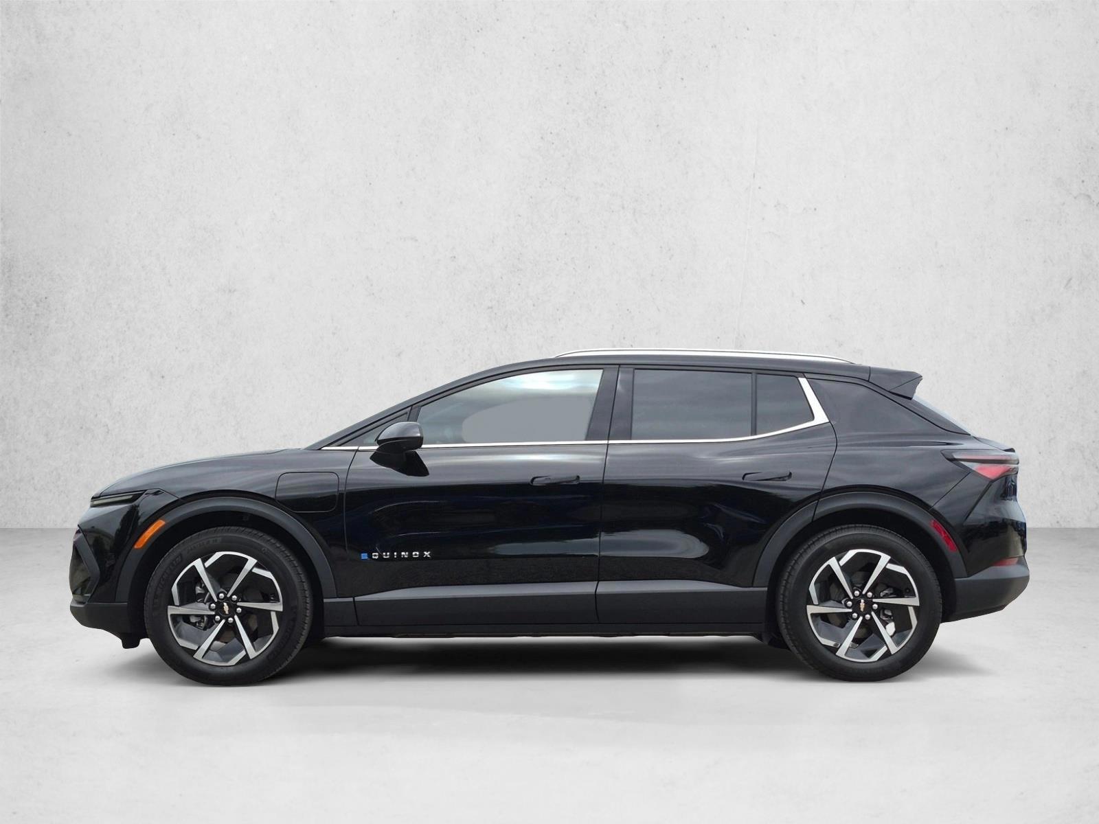 Thumbnail: 2026 Chevrolet Equinox - 2