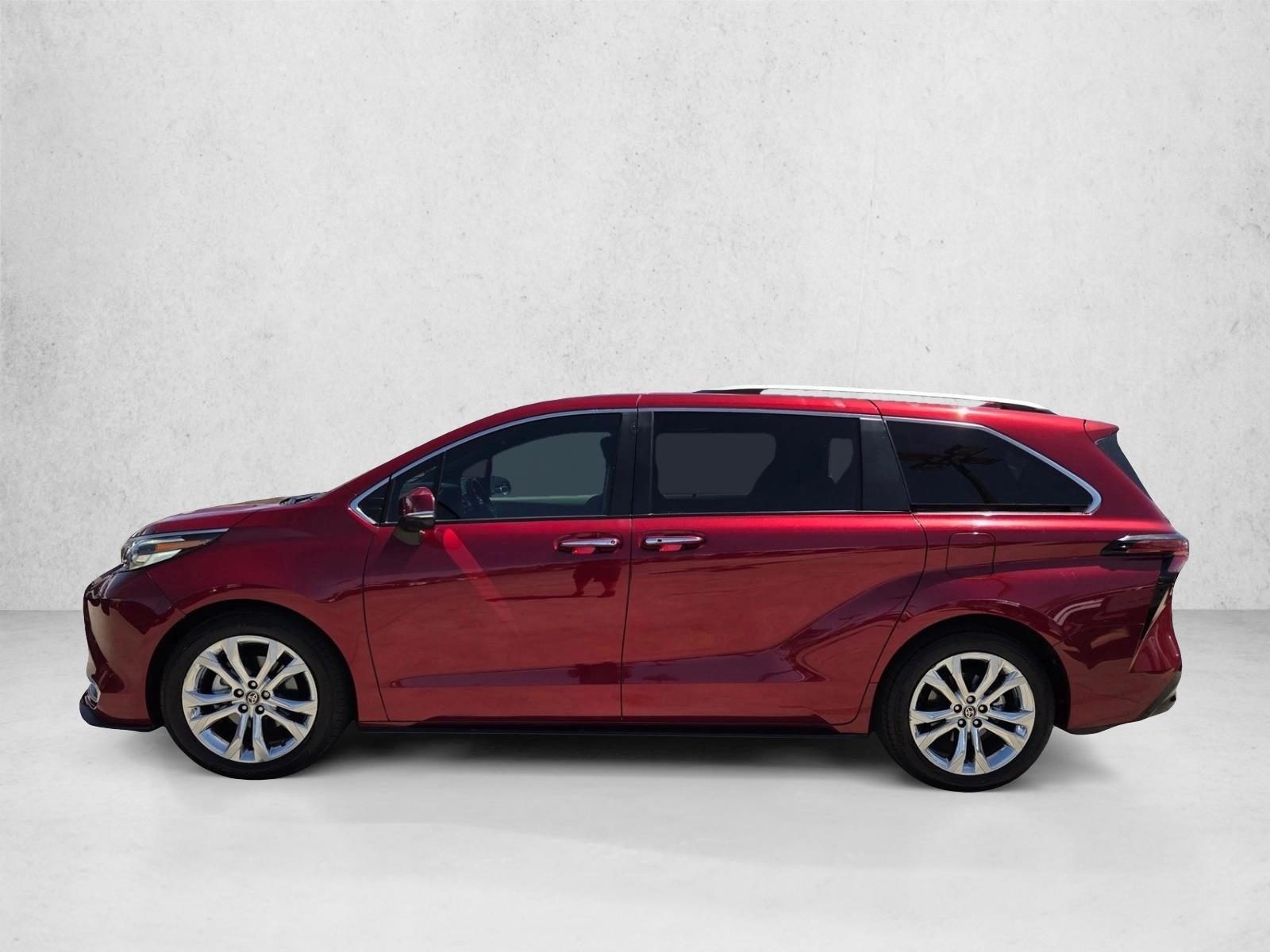 Thumbnail: 2023 Toyota Sienna - 2