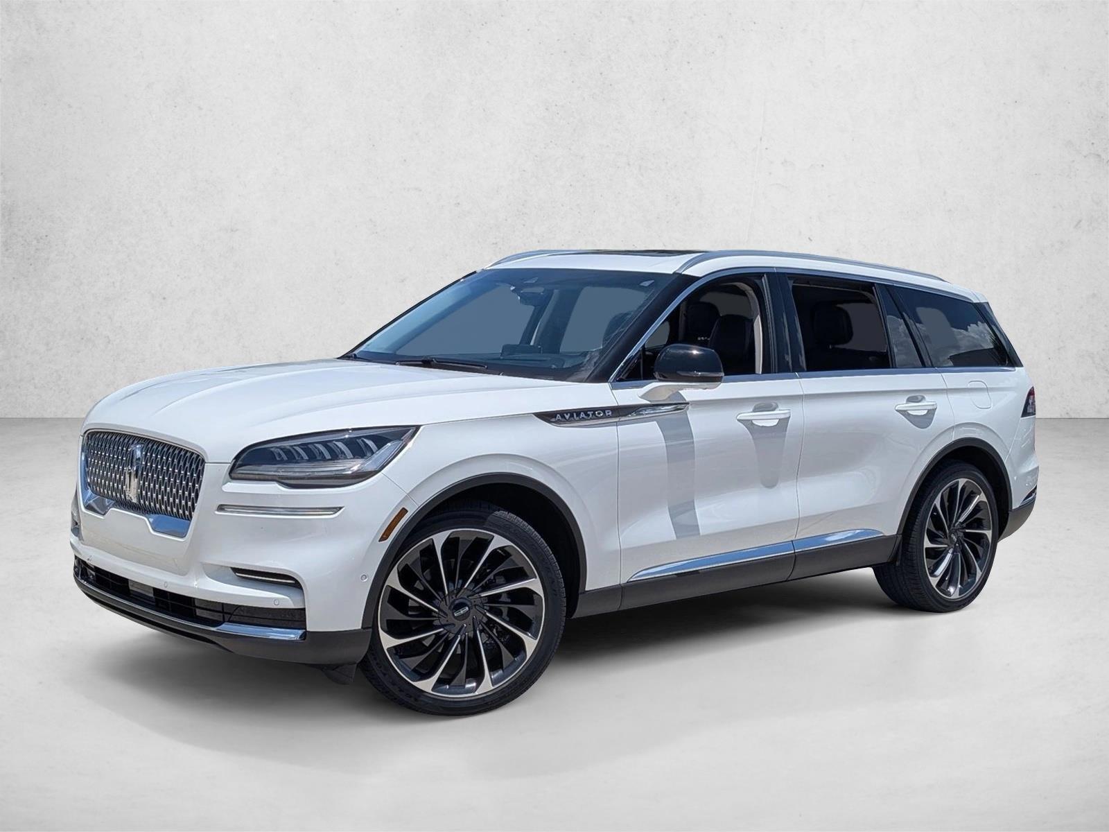 Thumbnail: 2023 Lincoln Aviator - 1