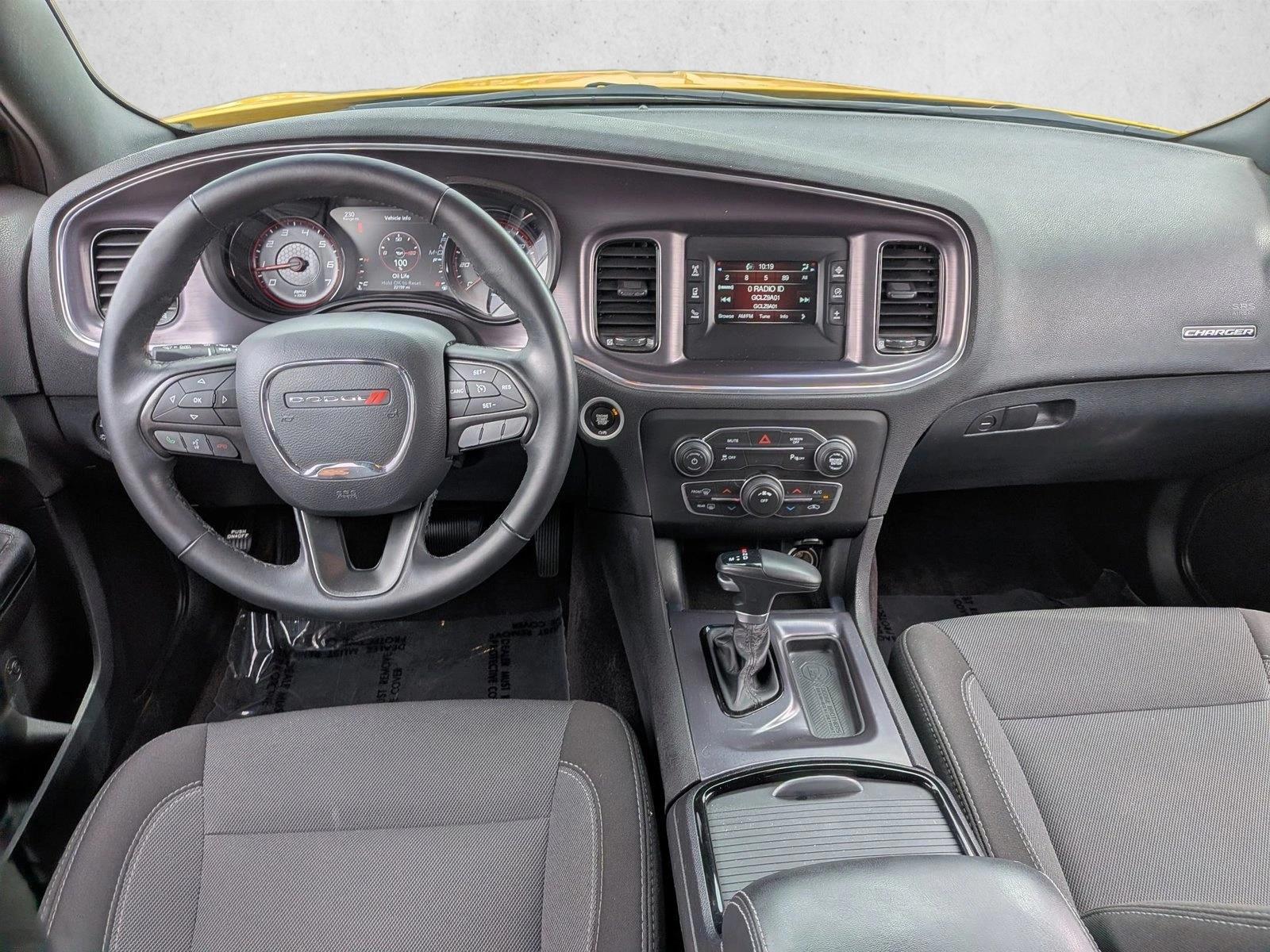 Thumbnail: 2017 Dodge Charger - 4
