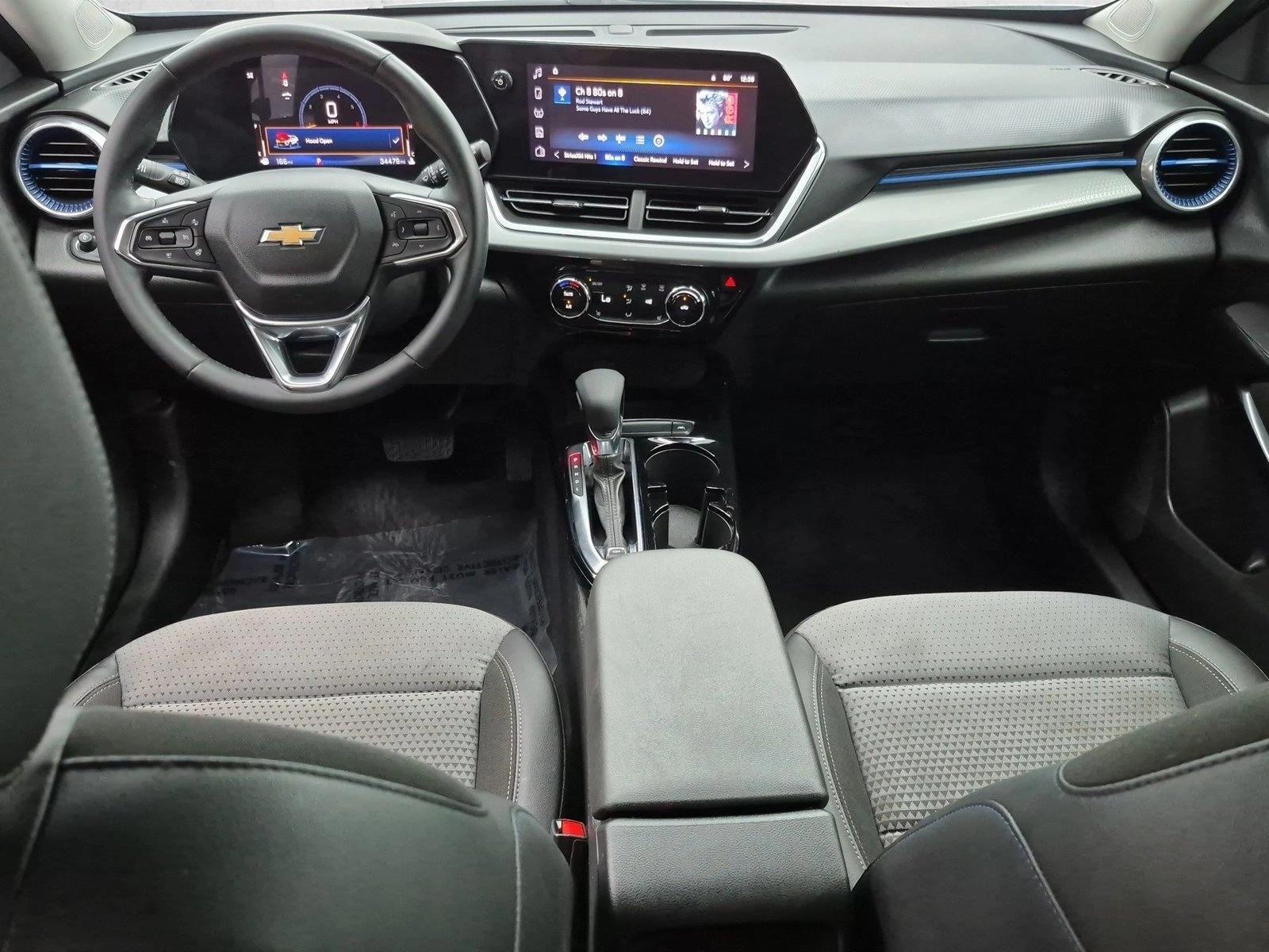 Thumbnail: 2024 Chevrolet Trax - 4