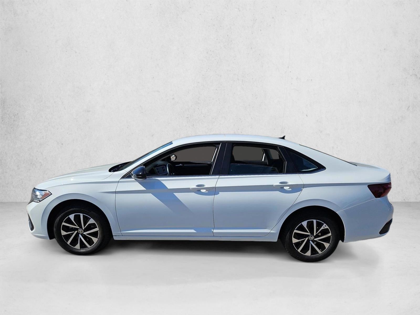 Thumbnail: 2024 Volkswagen Jetta - 2
