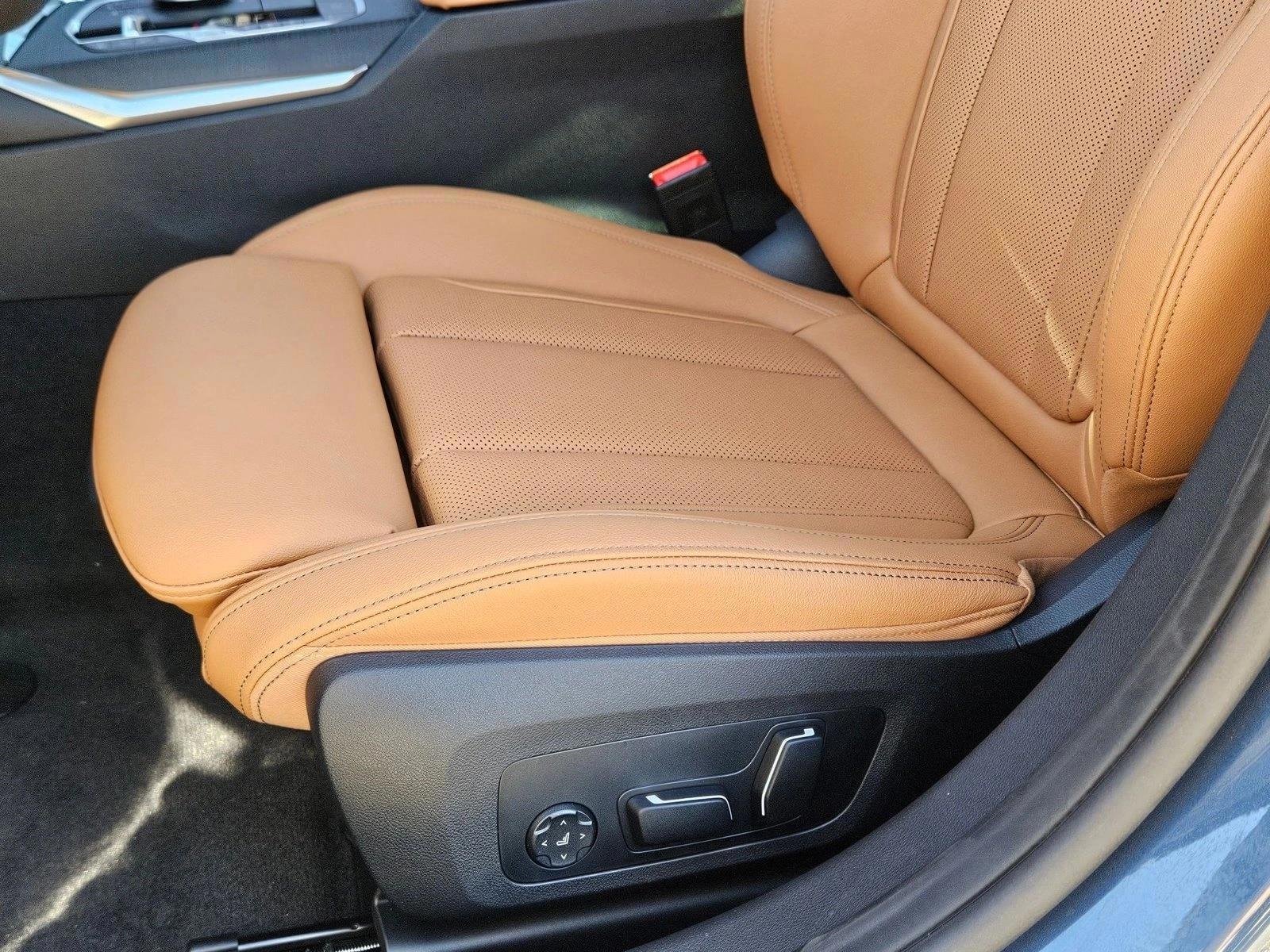 Thumbnail: 2026 BMW 3 Series - 5