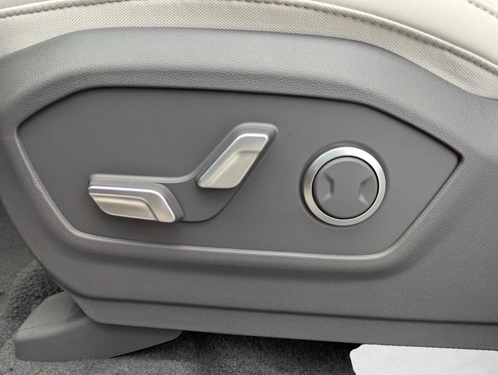 Thumbnail: 2026 Hyundai Santa Fe - 4