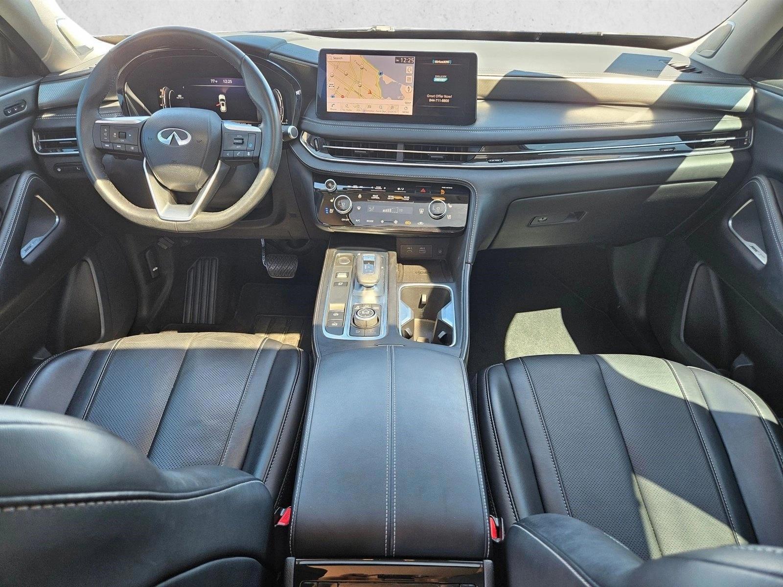Thumbnail: 2023 INFINITI QX60 - 3