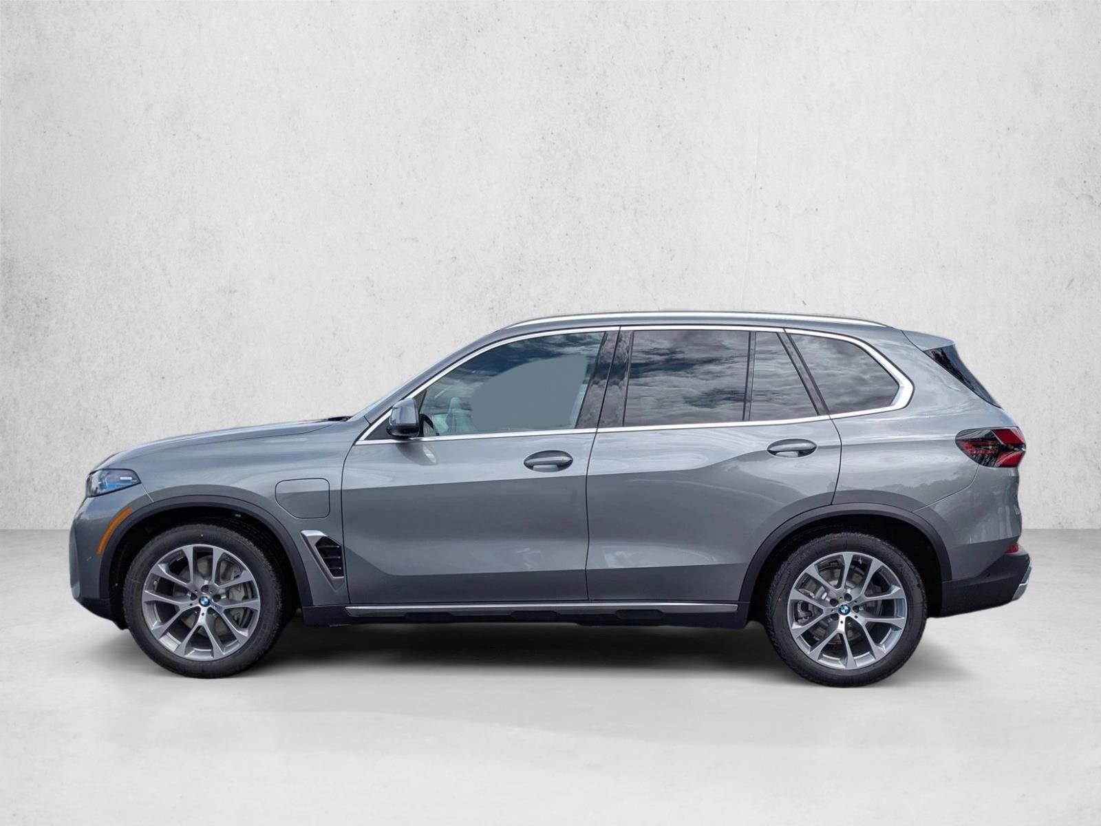 Thumbnail: 2026 BMW X5 - 2