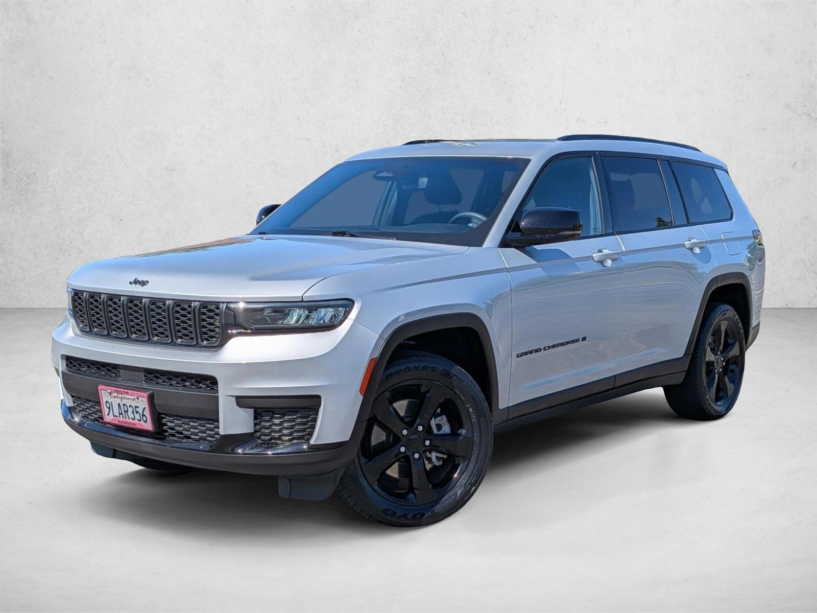 Thumbnail: 2023 Jeep Grand Cherokee L - 1