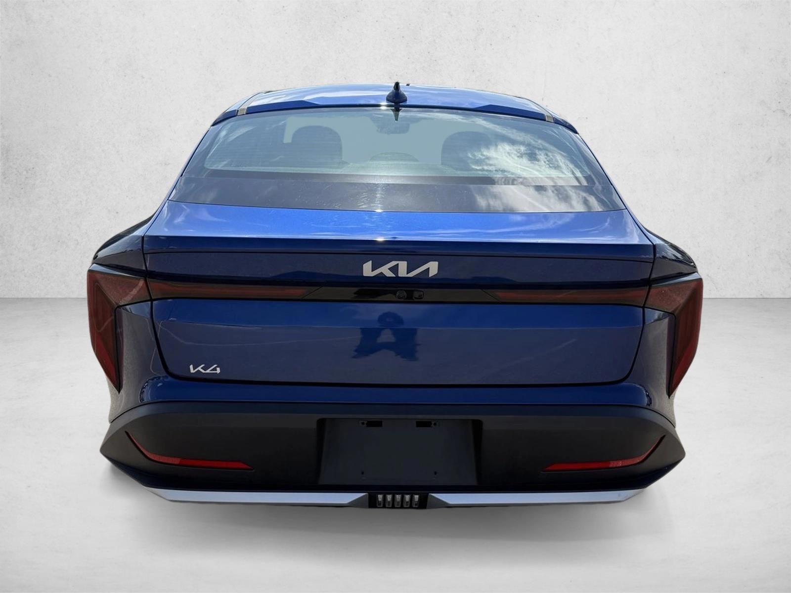 2025 Kia K4 LXS - Photo 6