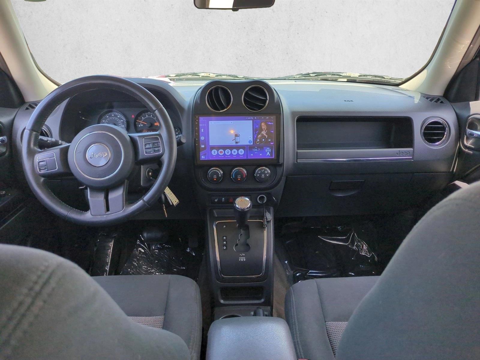 Thumbnail: 2014 Jeep Patriot - 3
