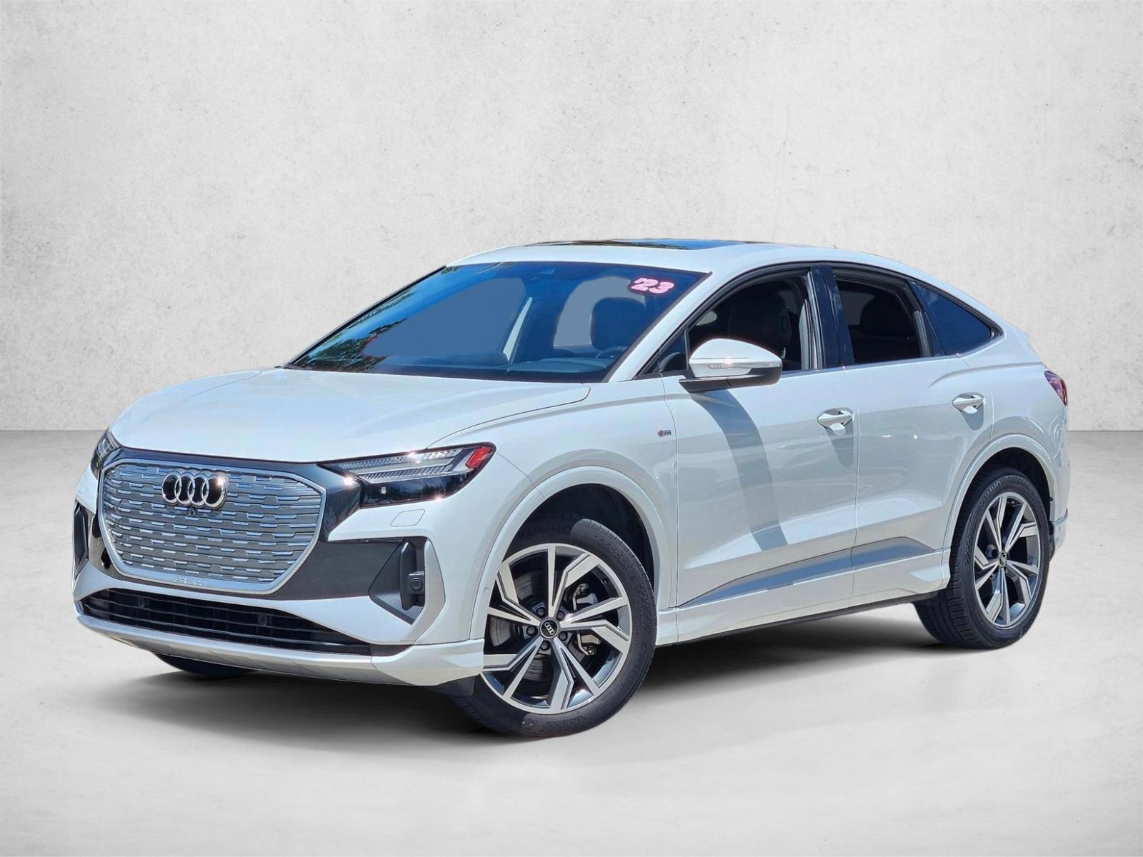 Thumbnail: 2023 Audi Q4 e-tron - 1