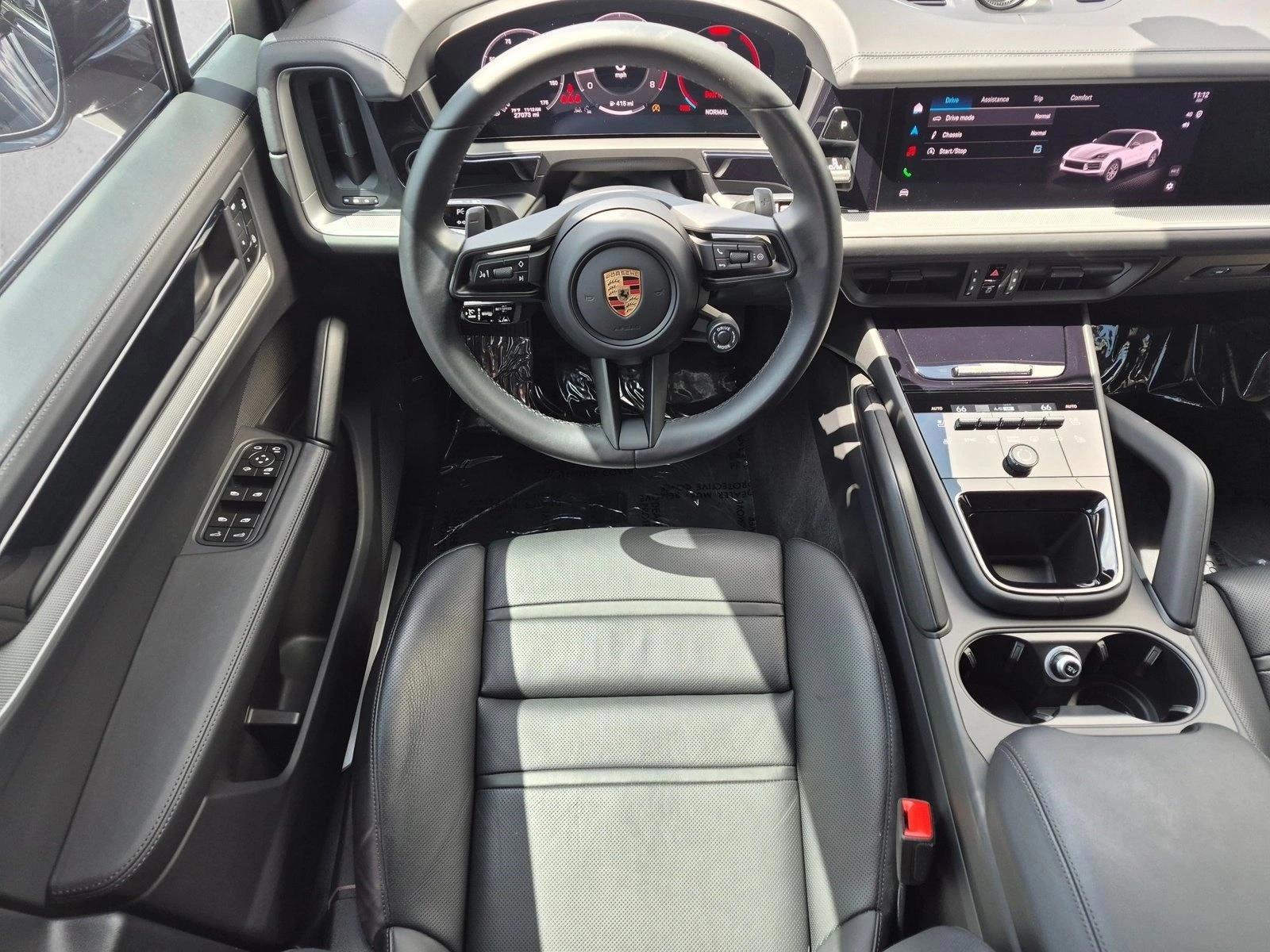 Thumbnail: 2024 Porsche Cayenne - 3