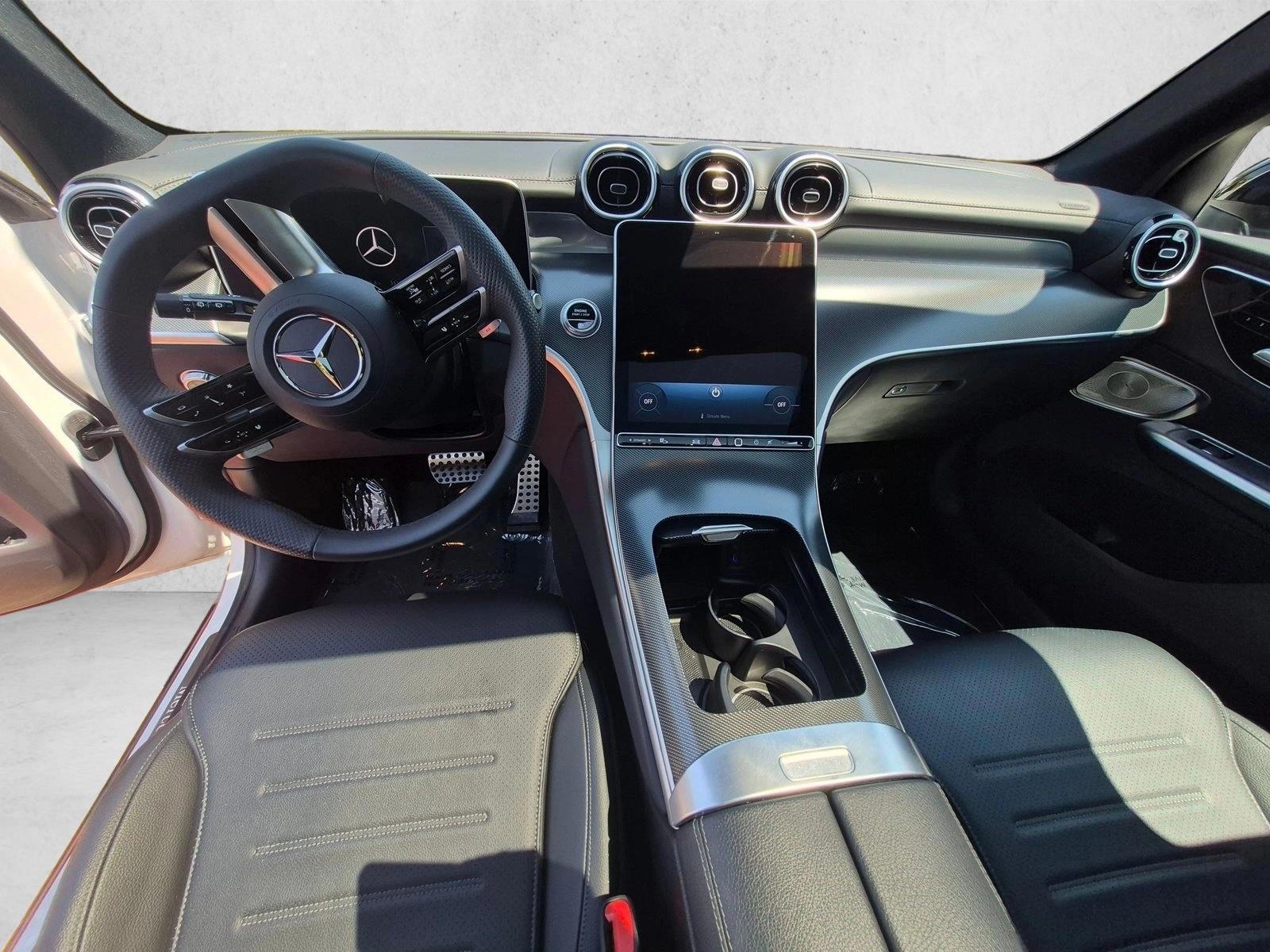 Thumbnail: 2024 Mercedes-Benz GLC - 3