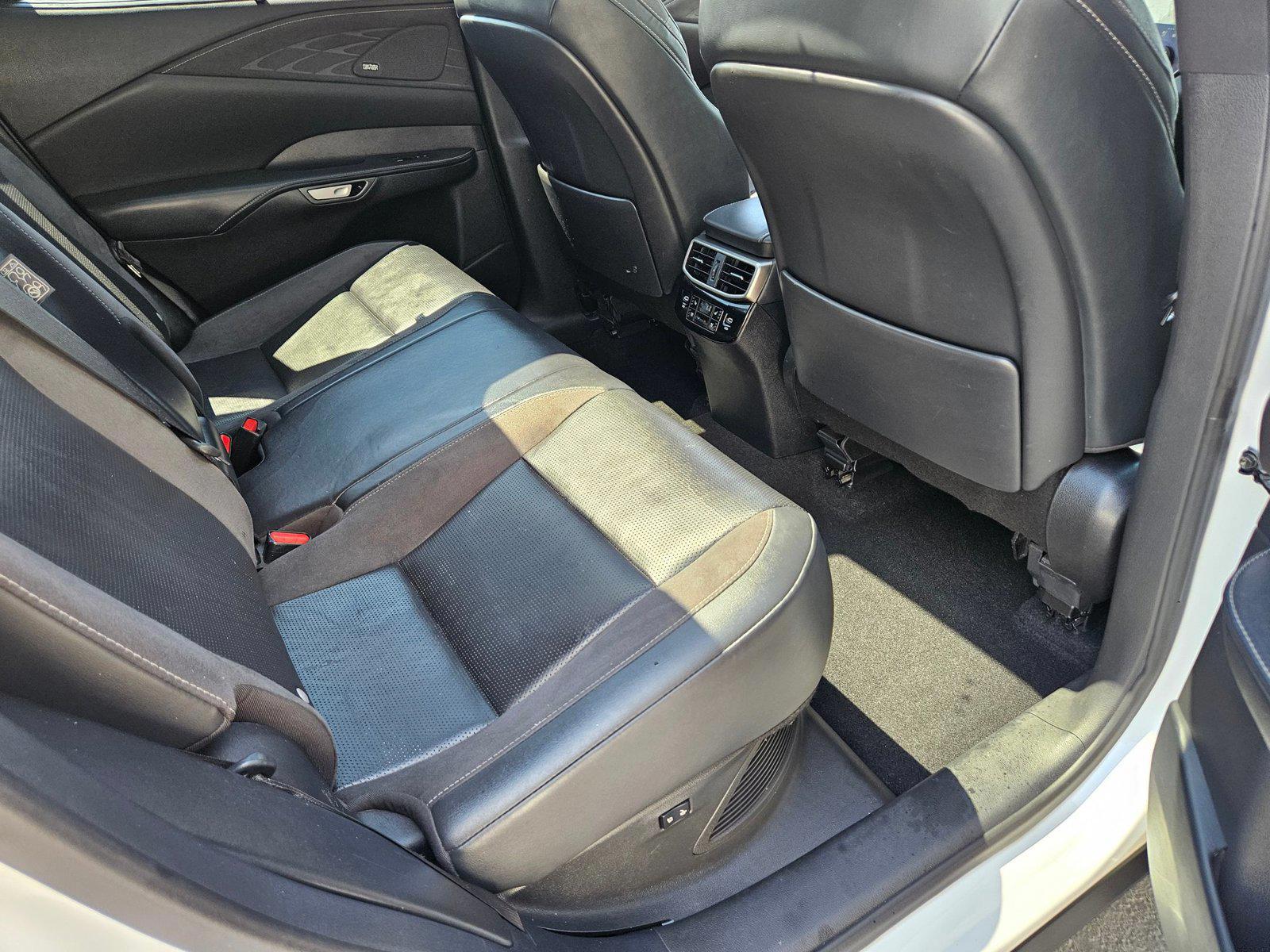 2023 Lexus RX Hybrid 350h - Photo 20