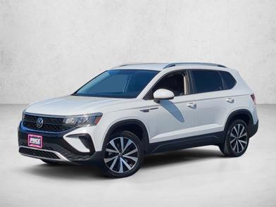 2022 Volkswagen Taos SE -
                  Valencia, CA