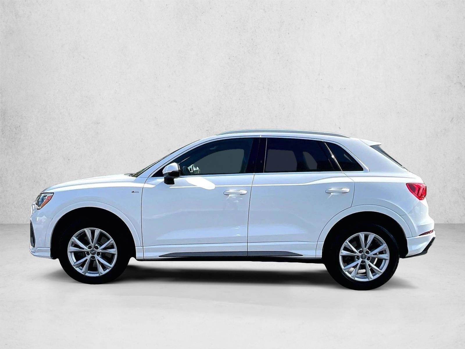 Thumbnail: 2021 Audi Q3 - 2