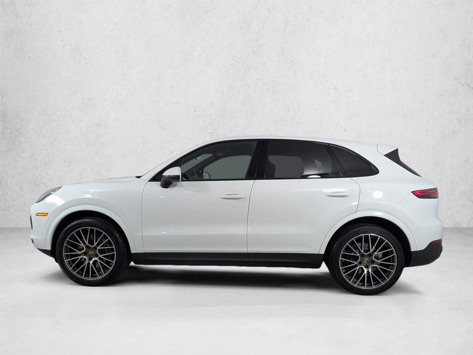 Thumbnail: 2021 Porsche Cayenne - 2