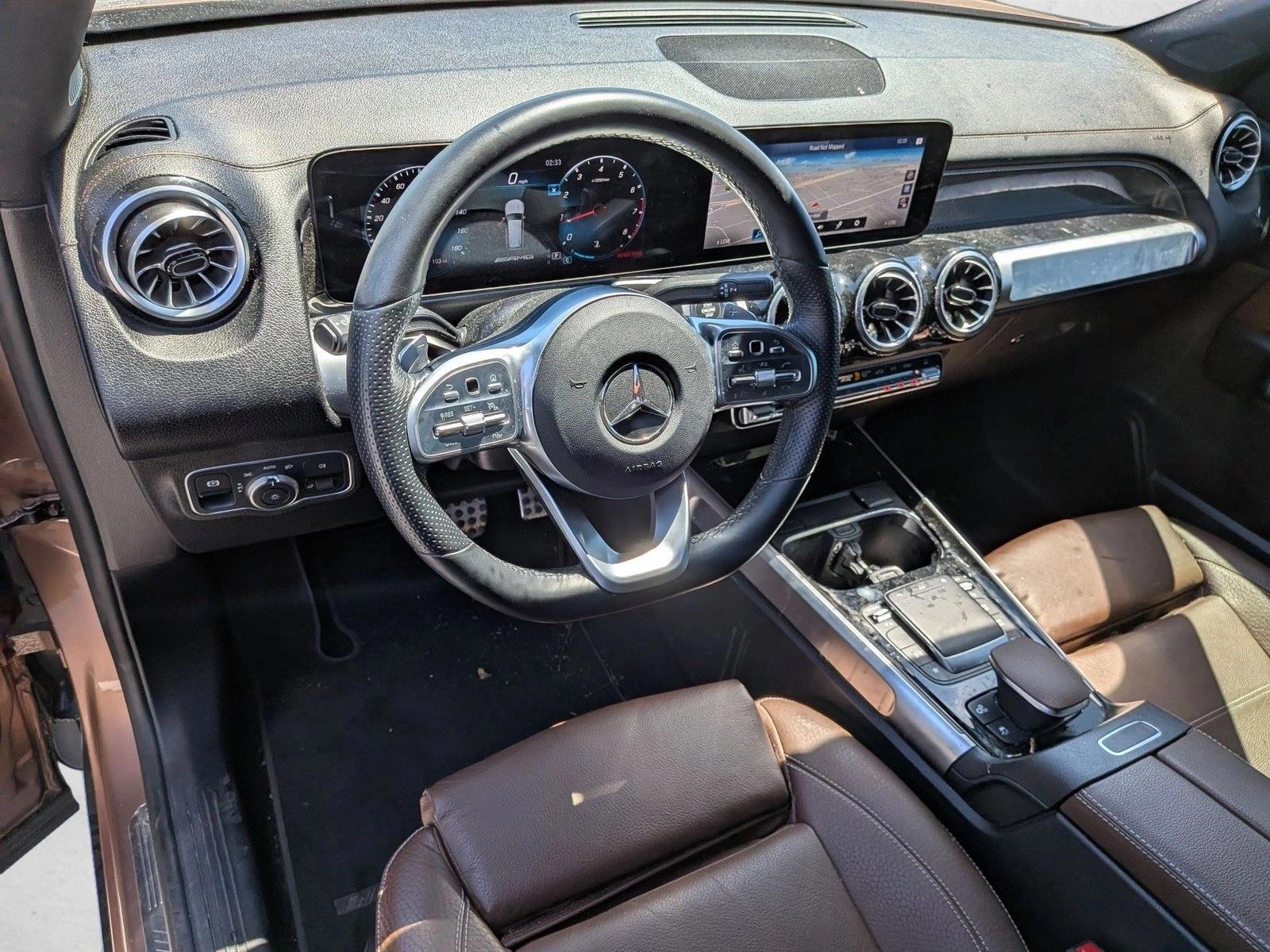 Thumbnail: 2022 Mercedes-Benz GLB - 3