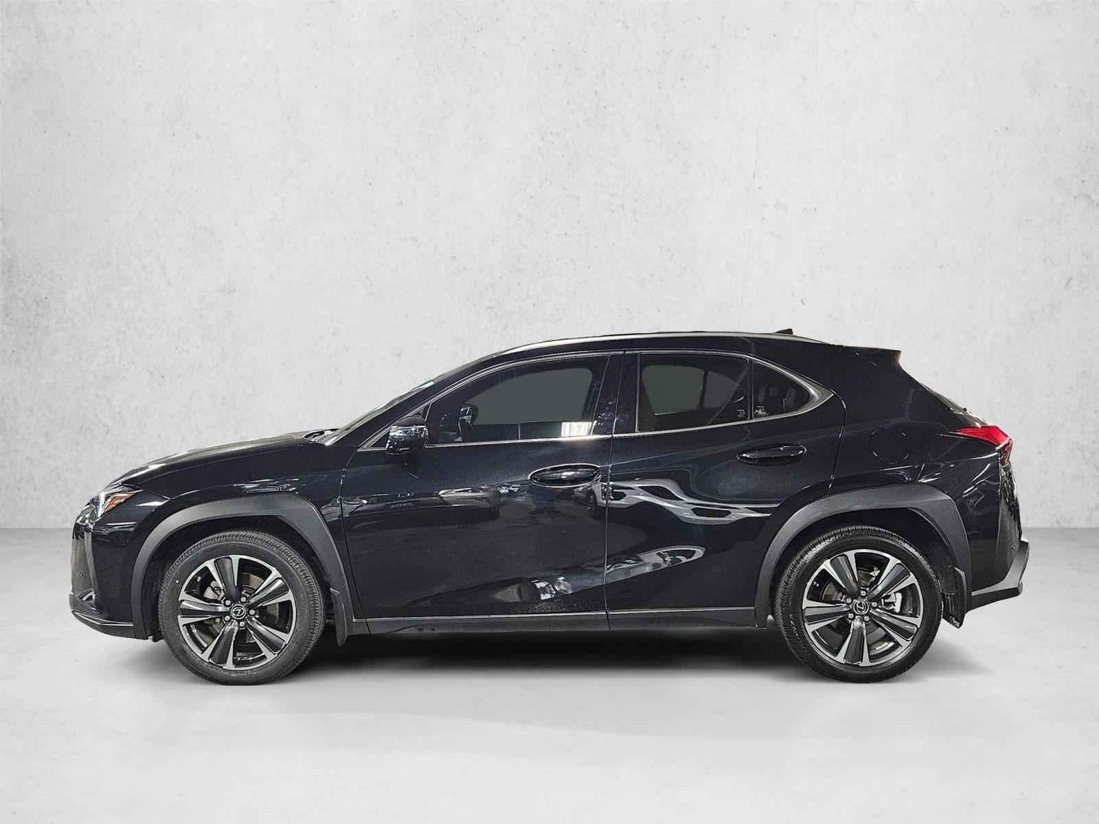 Thumbnail: 2019 Lexus UX - 2