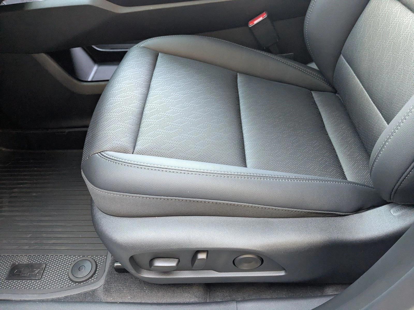 Thumbnail: 2026 Chevrolet Equinox - 4