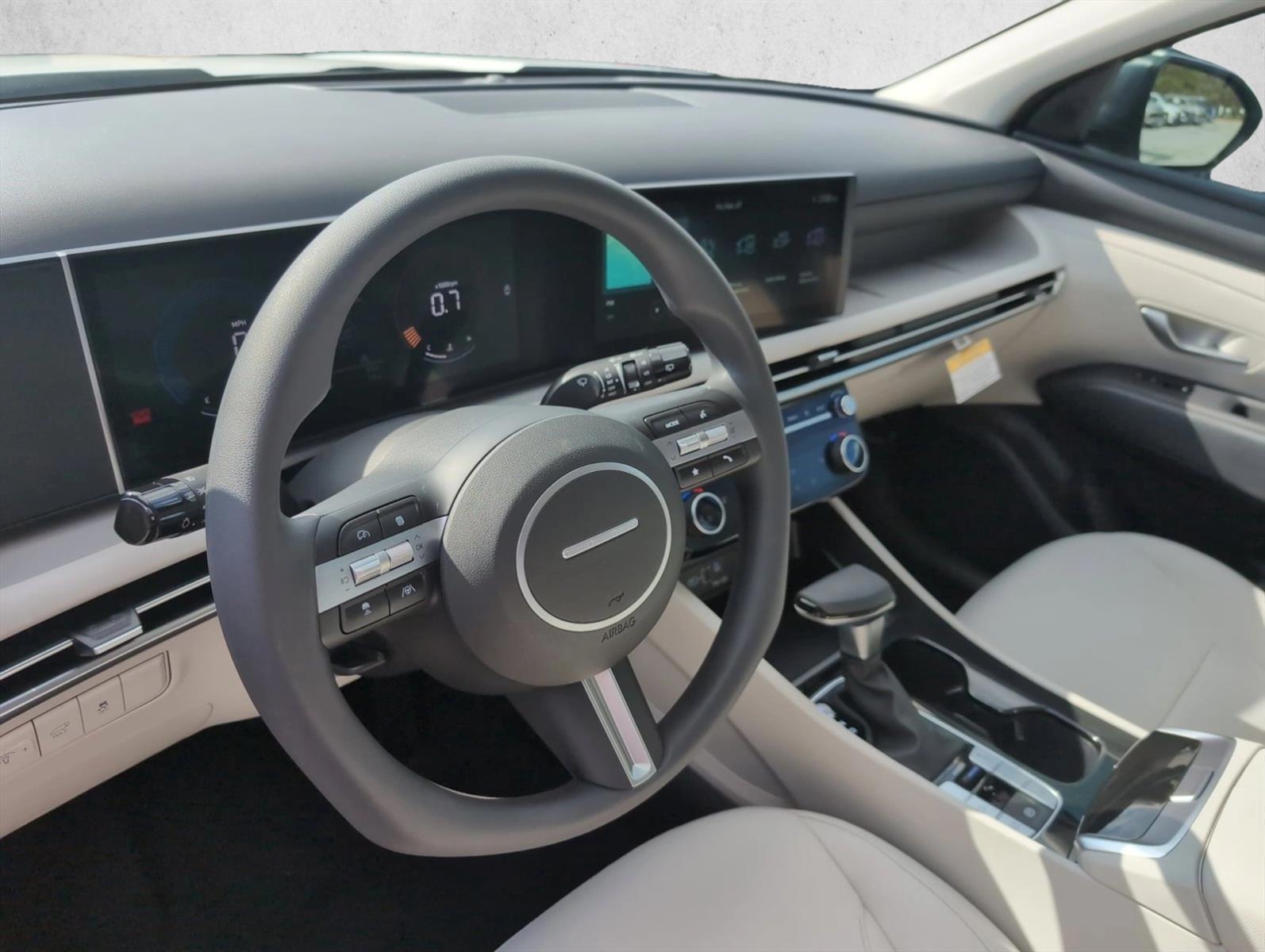 Thumbnail: 2026 Hyundai Tucson - 3