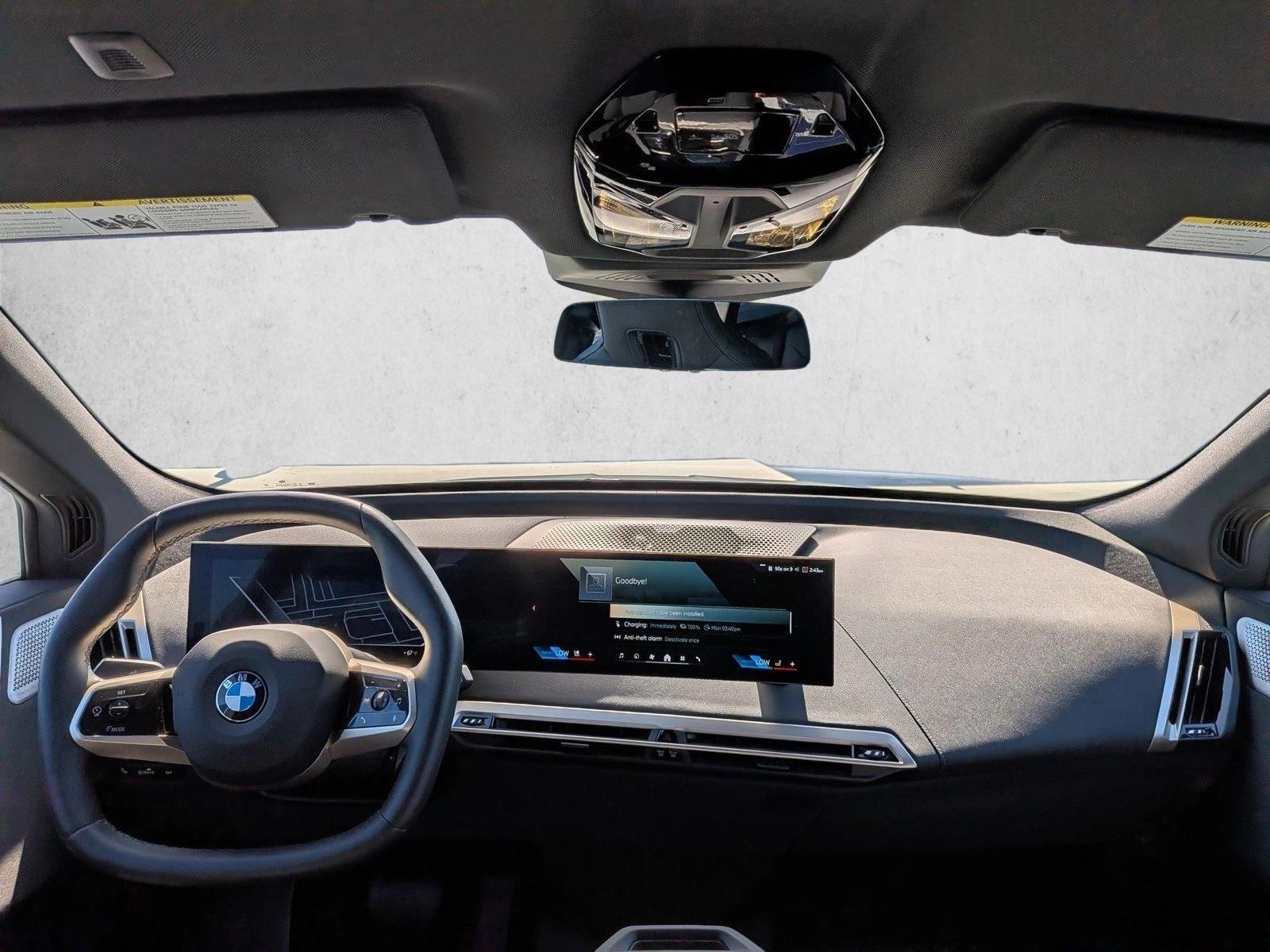 Thumbnail: 2026 BMW iX - 3